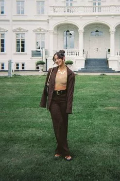 Klara Montes X NA-KD Relaxed Suit Trousers