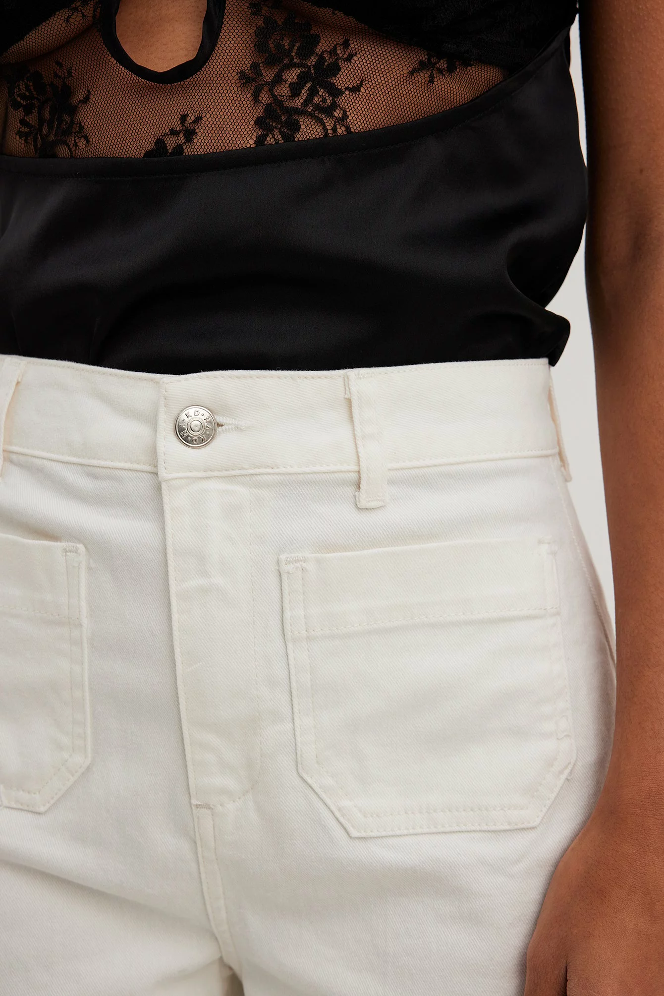 NA-KD Trend 70´s Front Pocket Wide Leg Jeans - Image 8