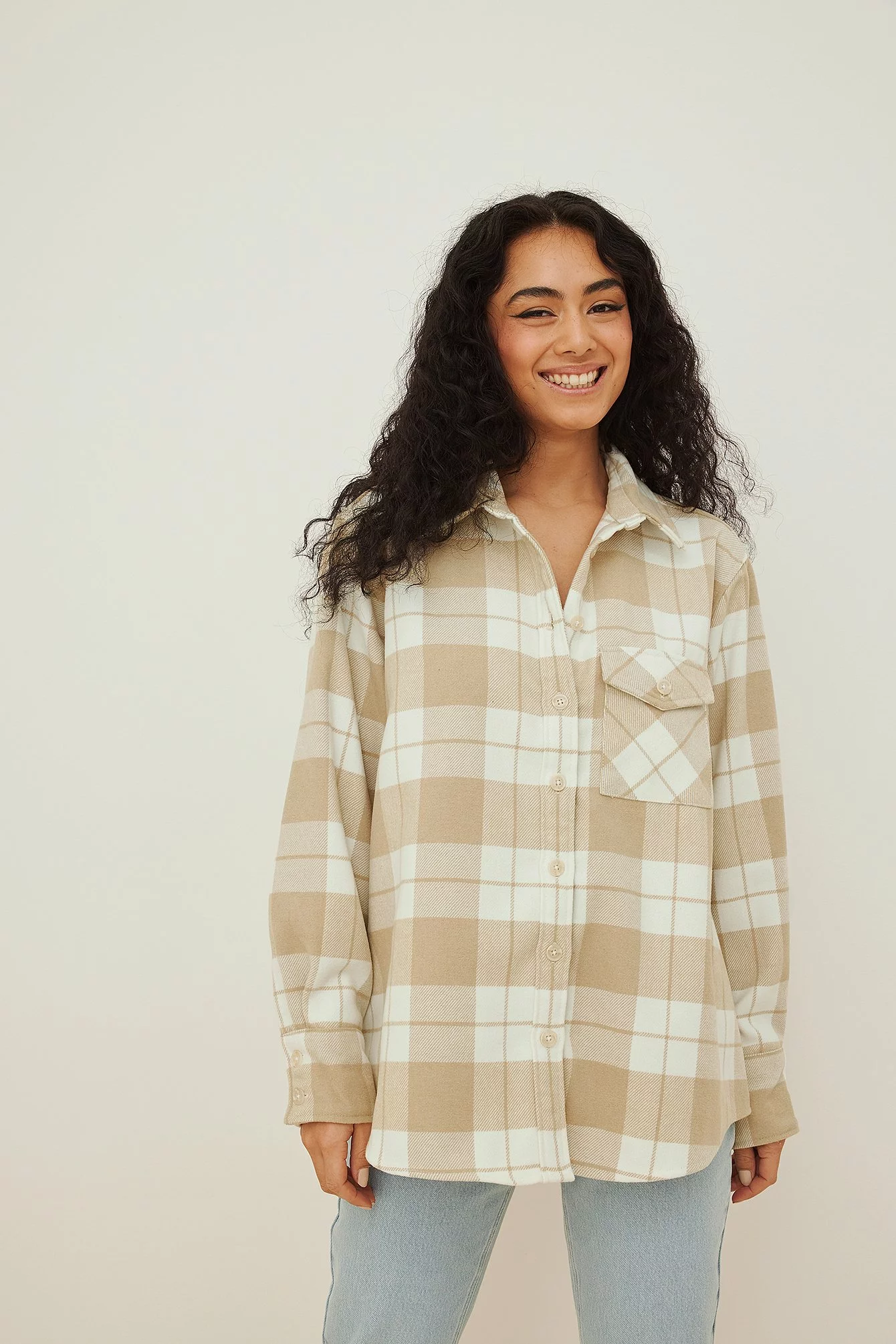 Anika Teller X NA-KD Oversized Checkered Overshirt - Image 8