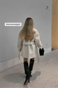 NA-KD Belted Structured Jacket