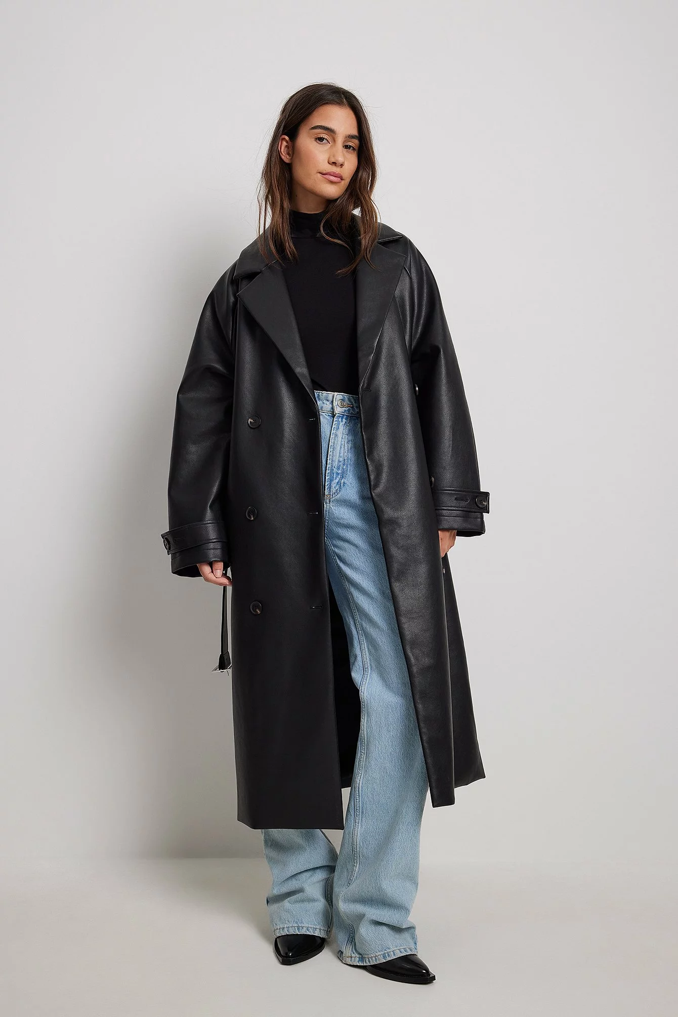 NA-KD Belted Pu Trenchcoat - Image 4