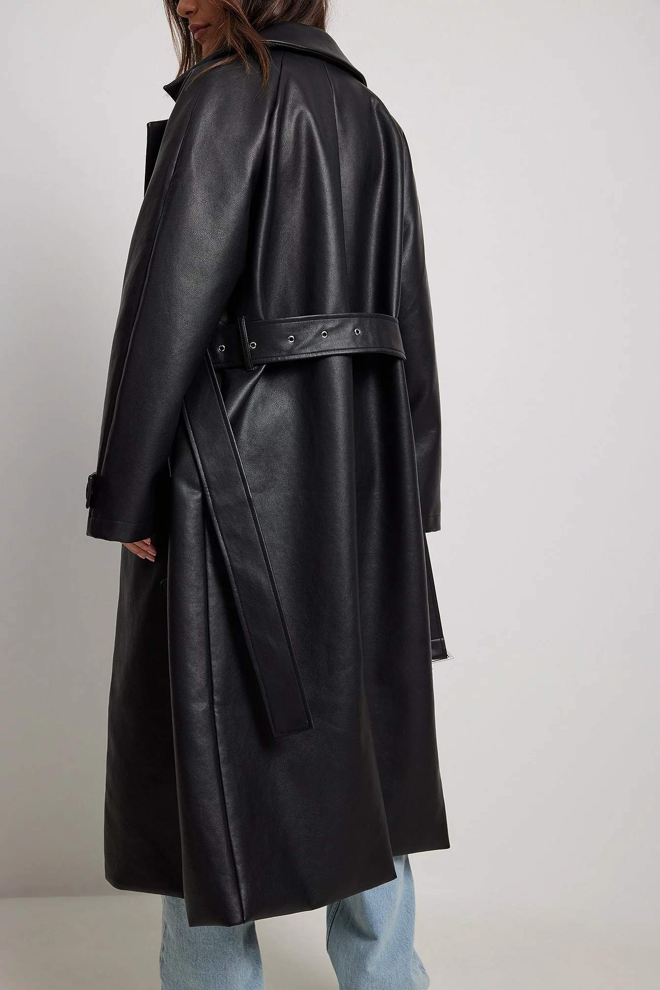 NA-KD Belted Pu Trenchcoat - Image 3