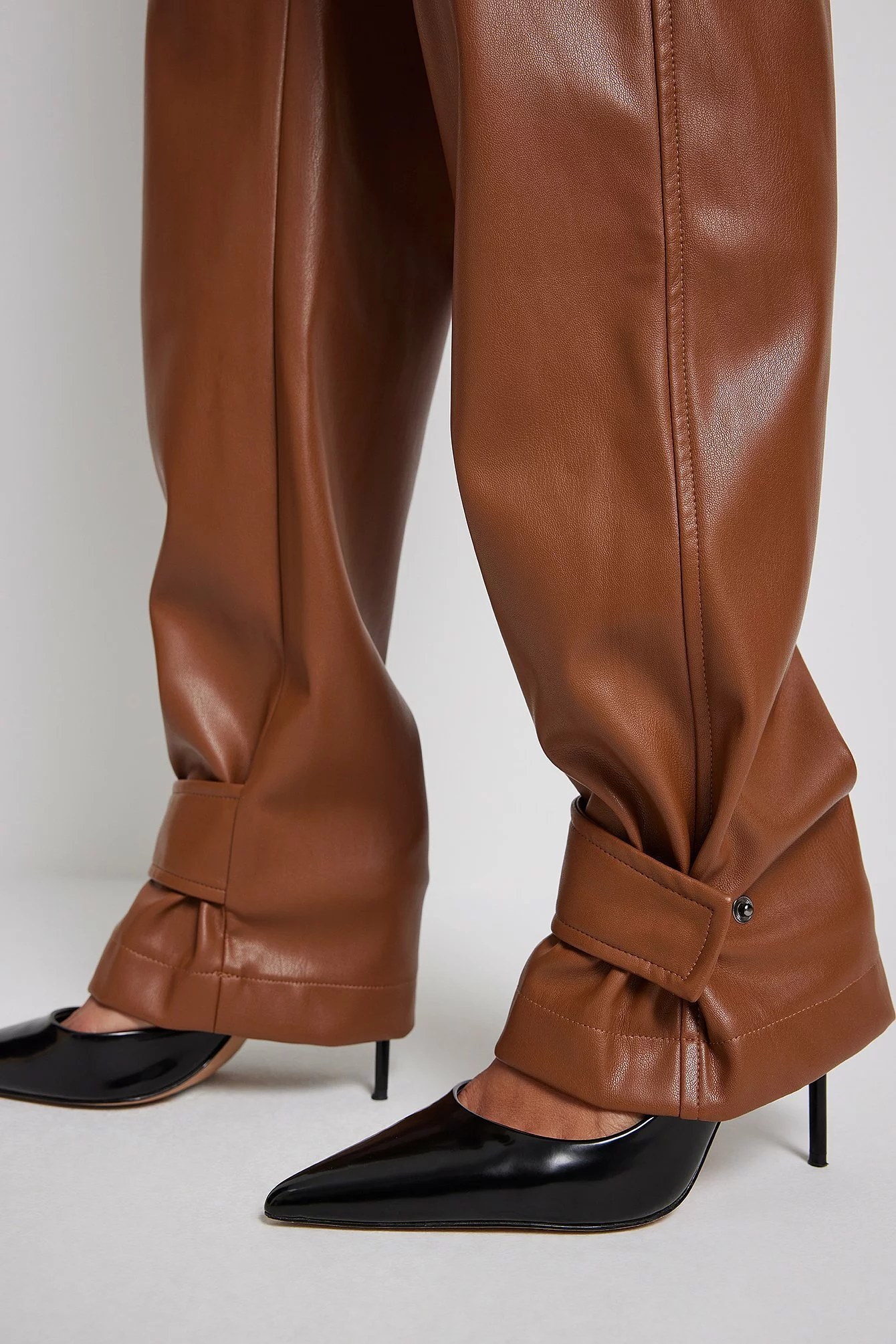 NA-KD Trend Button Detailed Cargo Pants - Image 10