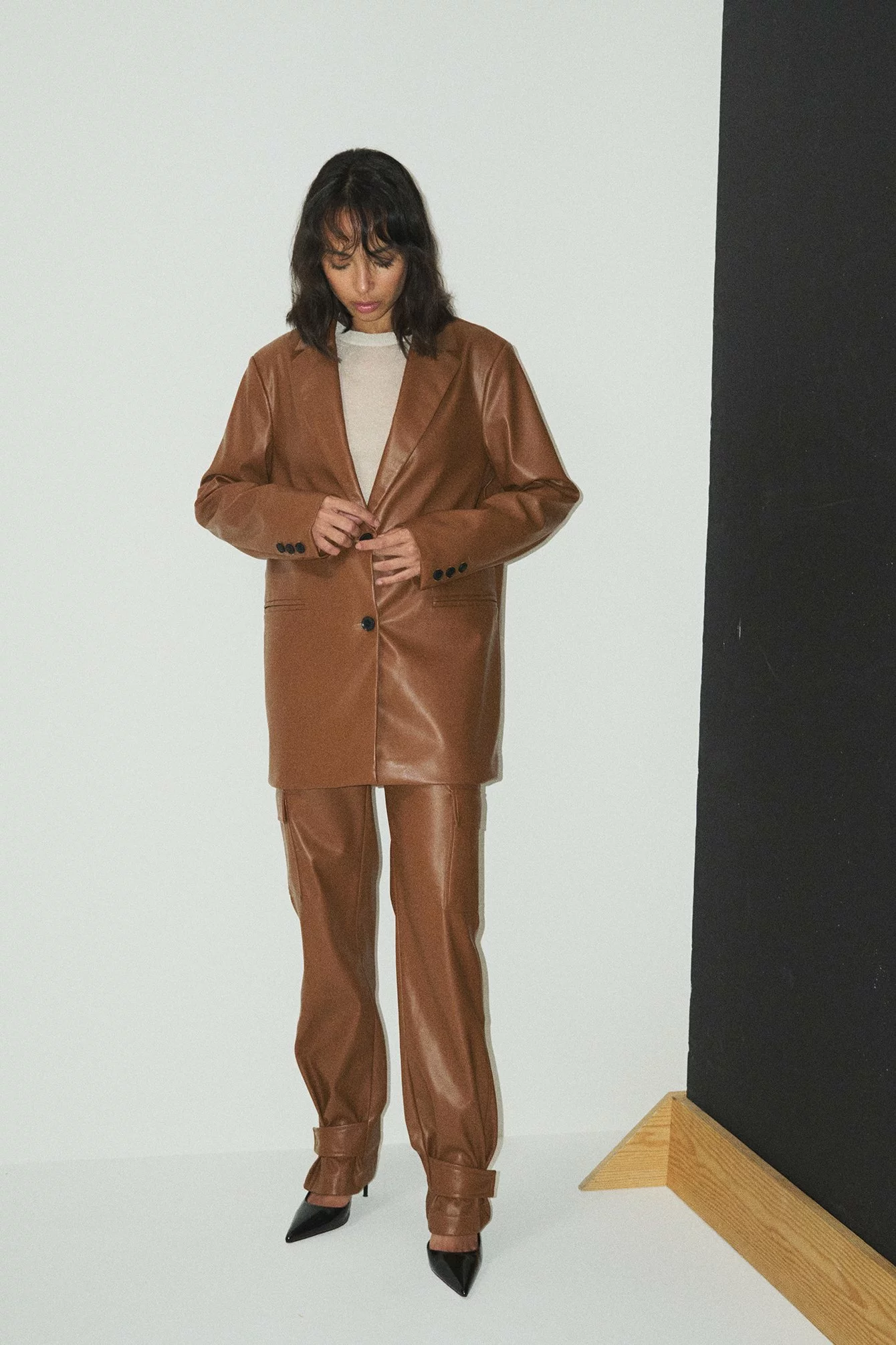 NA-KD Trend Button Detailed Cargo Pants - Image 11