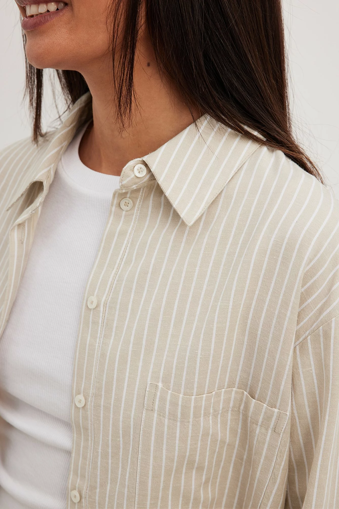 Lydia Tomlinson X NA-KD Classic Linen Look Shirt - Image 6
