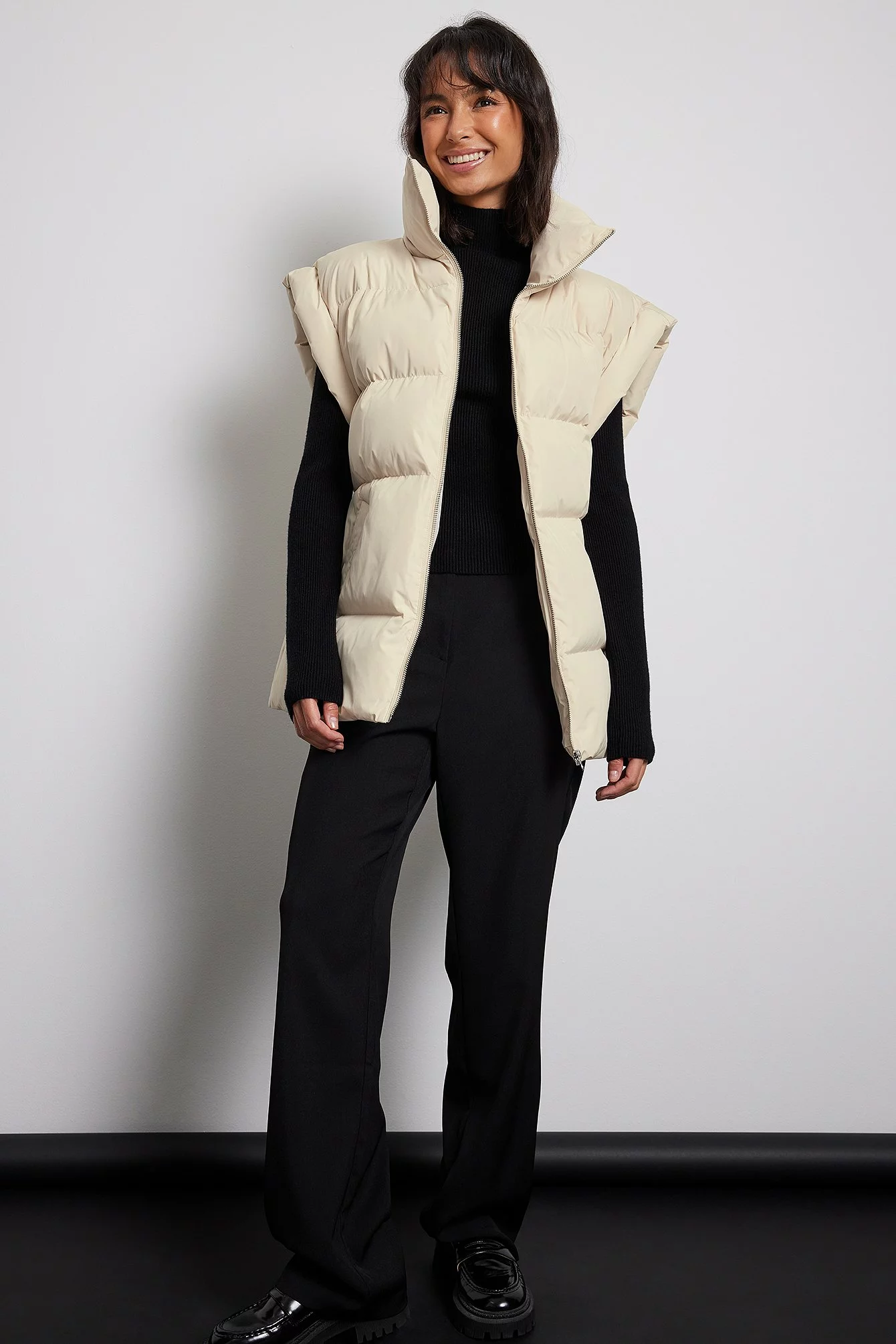 NA-KD Future Down Blend Padded Belted Vest - Image 8