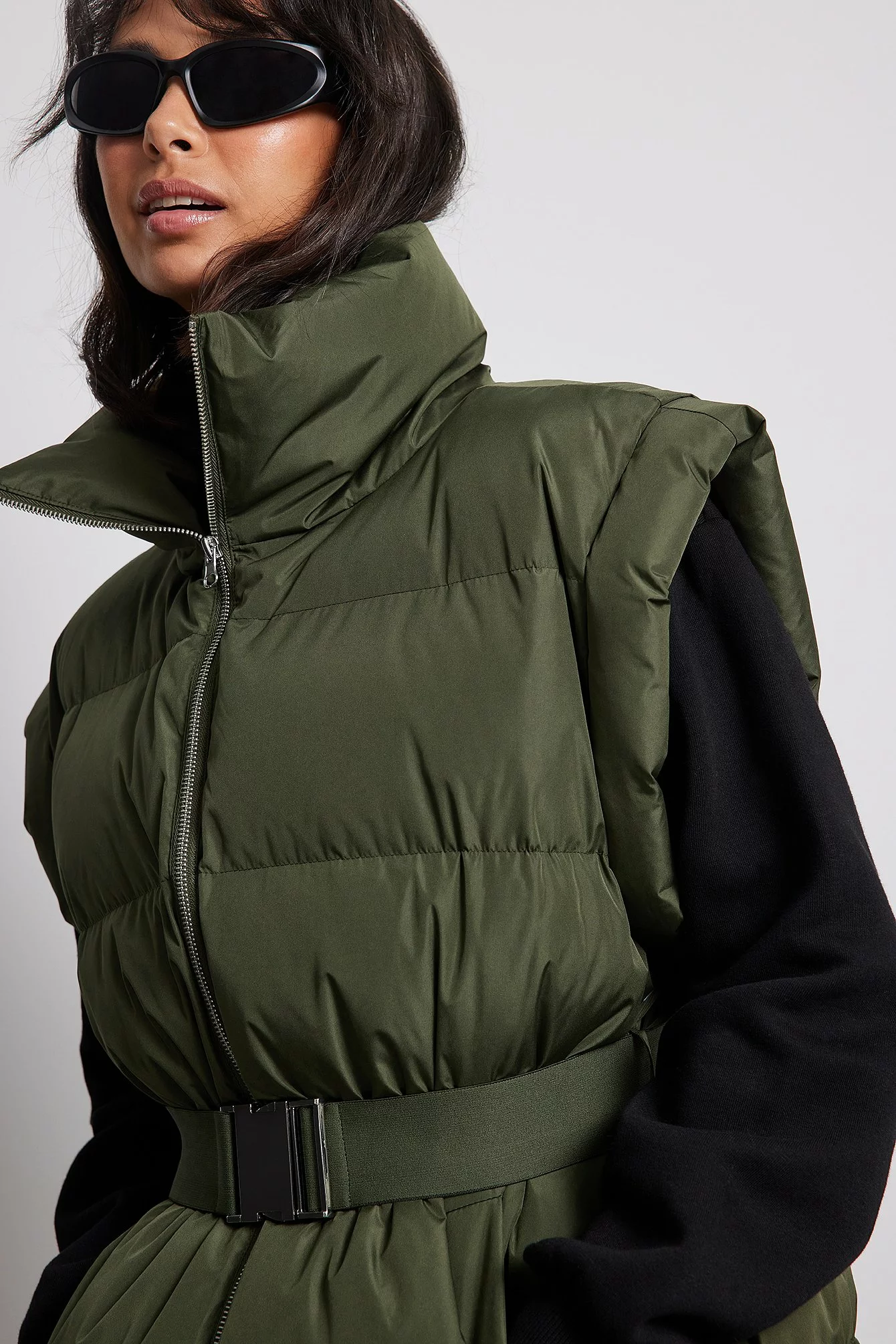 NA-KD Future Down Blend Padded Belted Vest - Image 14