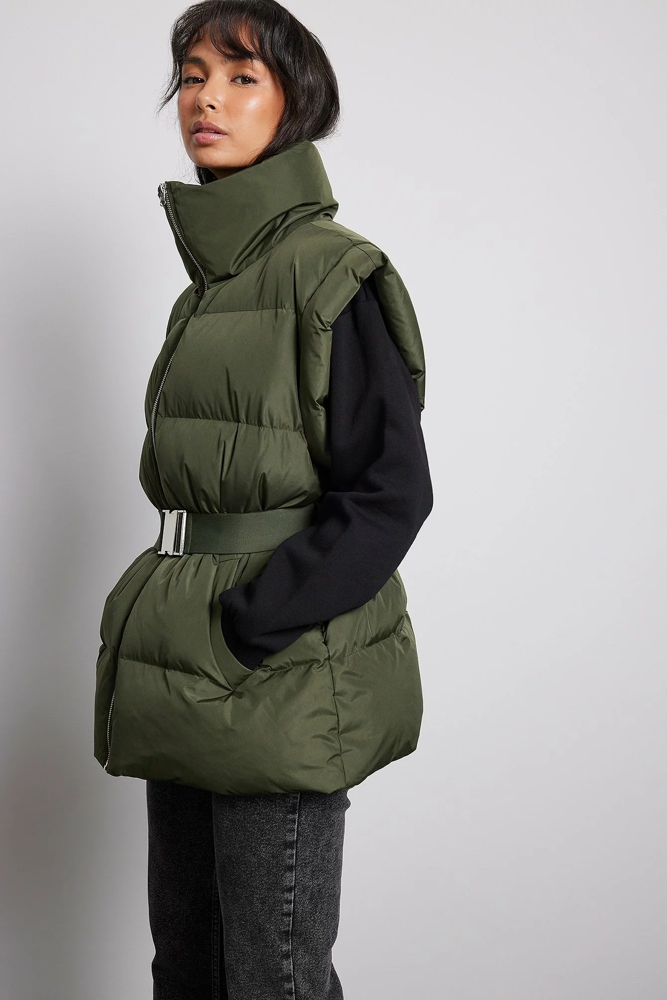 NA-KD Future Down Blend Padded Belted Vest - Image 11