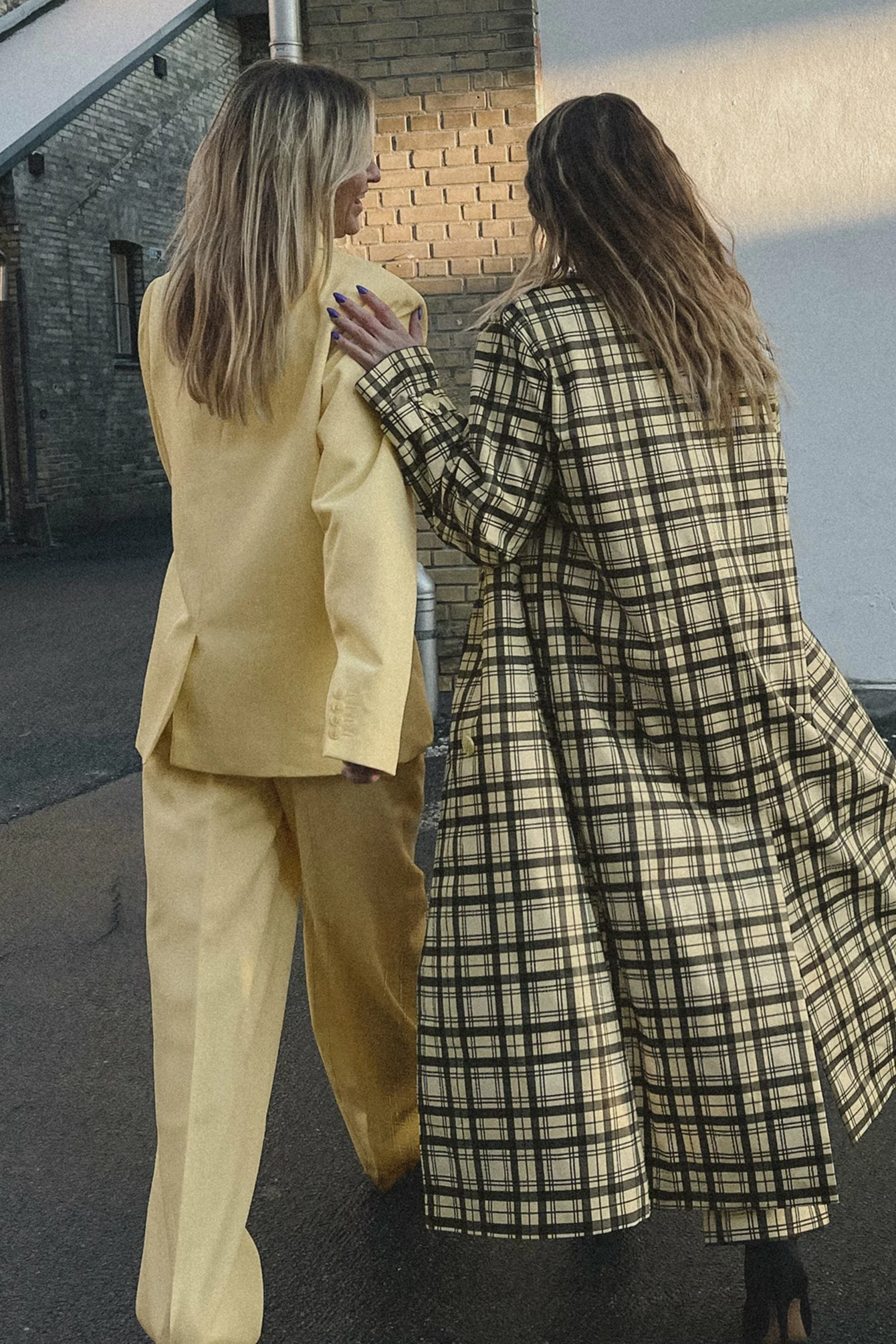 Karoline Dall X NA-KD Checked Trench Coat - Image 5