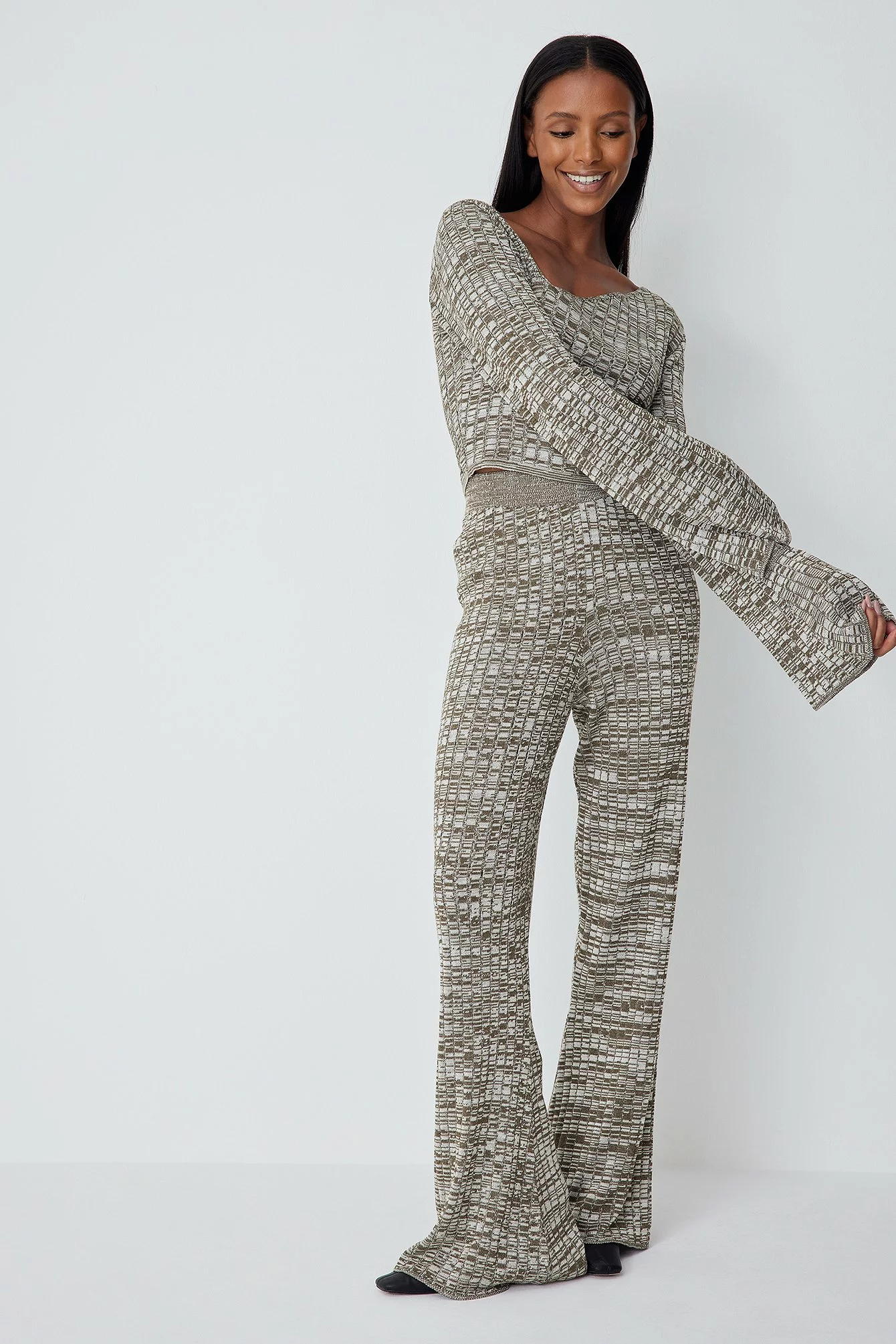 NA-KD High Waist Melange Knitted Trousers - Image 3