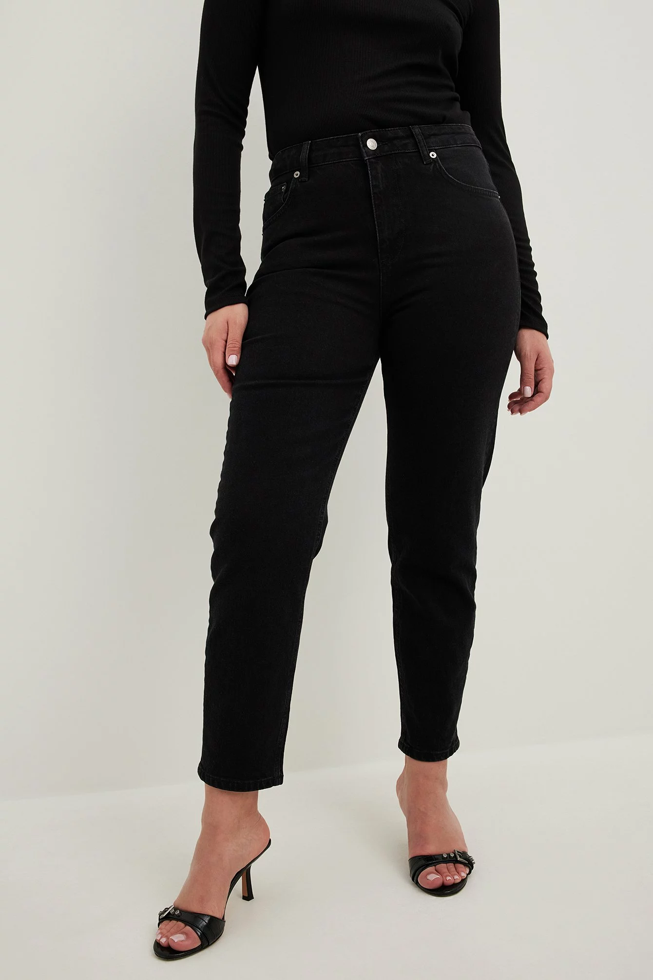 NA-KD Mom High Waist Jeans - Image 13