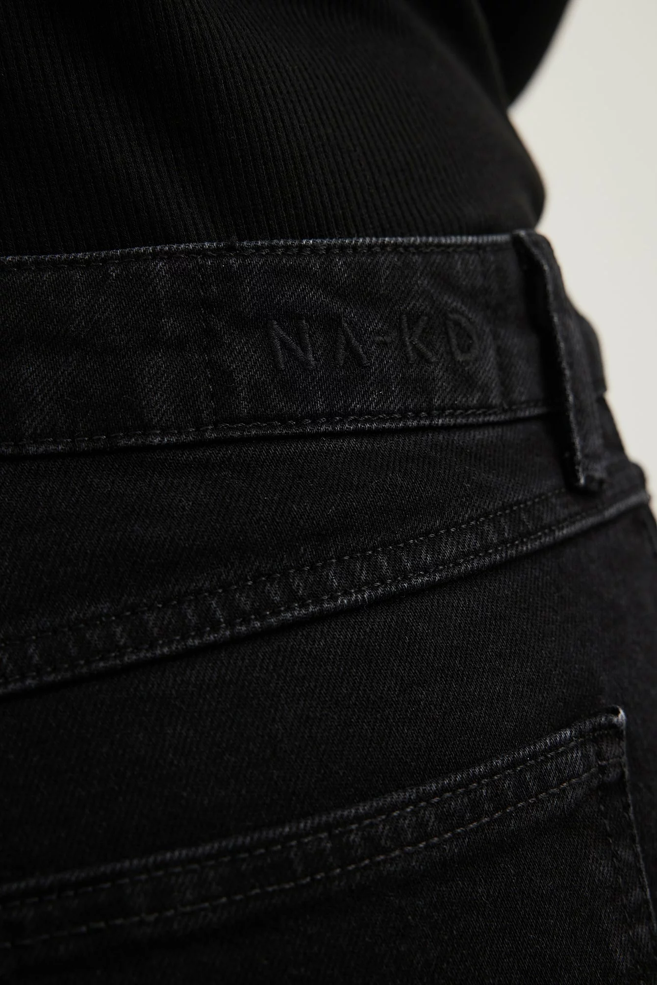 NA-KD Mom High Waist Jeans - Image 15