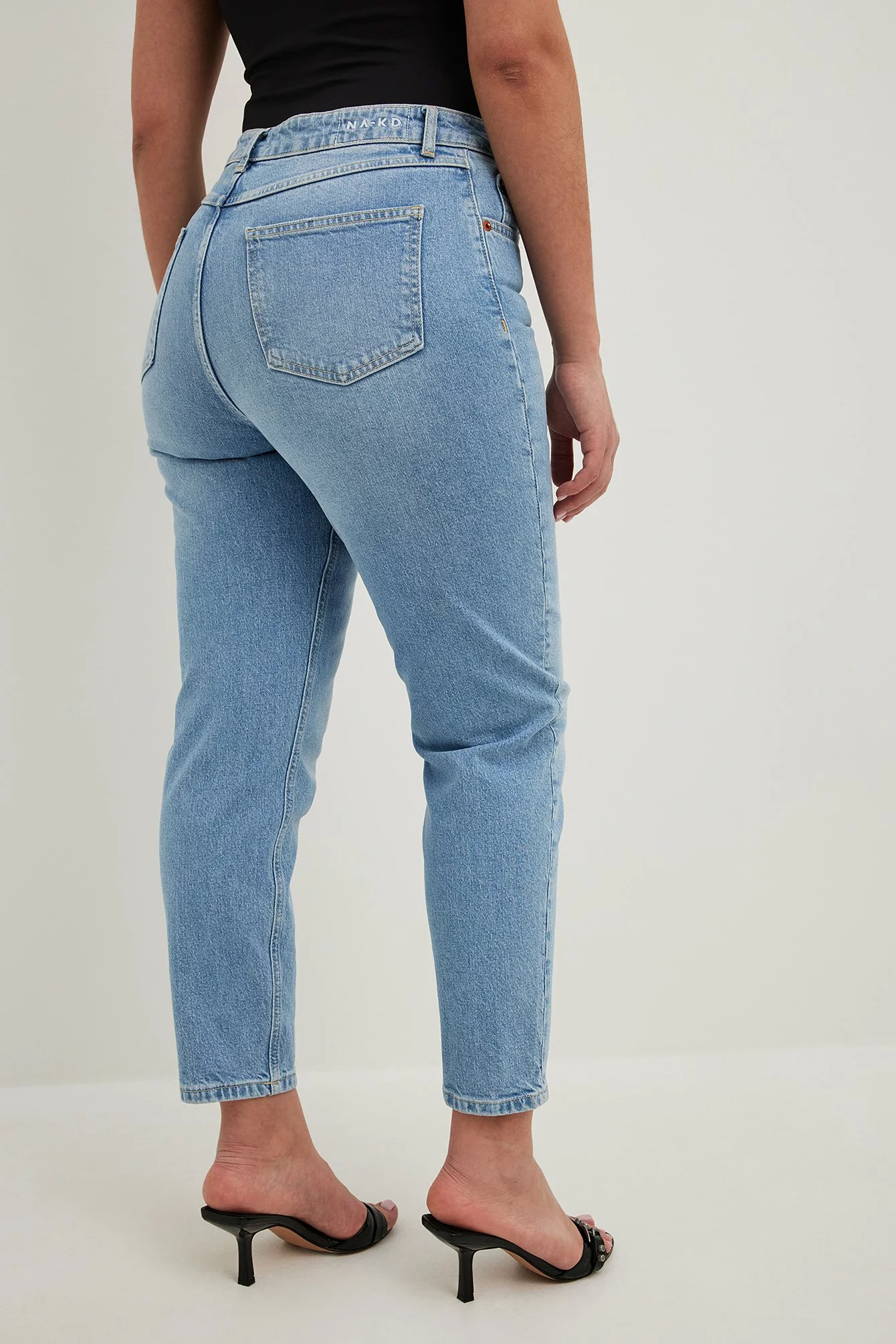 NA-KD Mom High Waist Jeans - Image 6