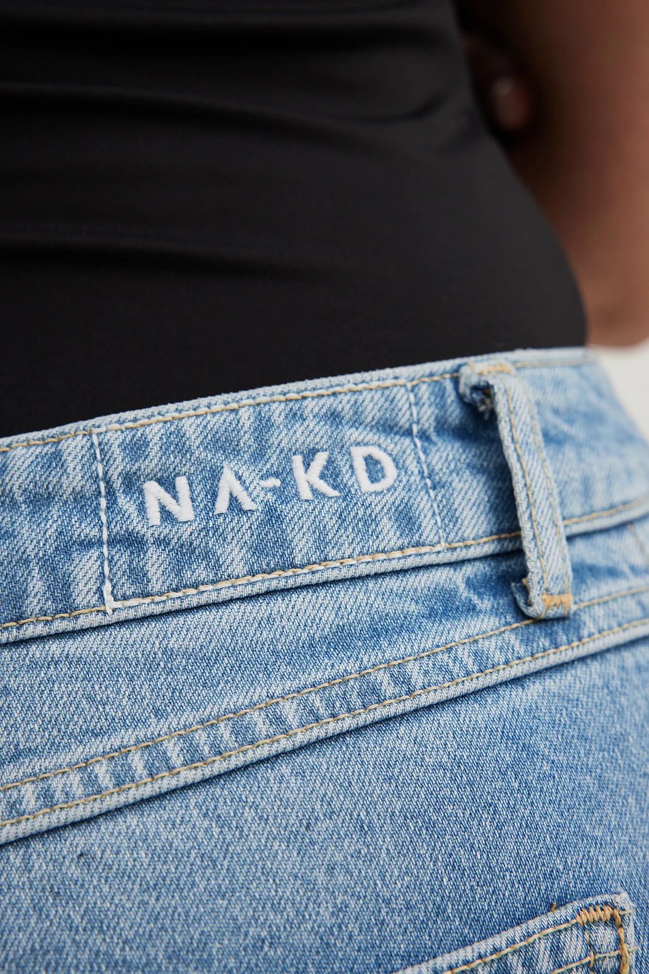 NA-KD Mom High Waist Jeans - Image 9