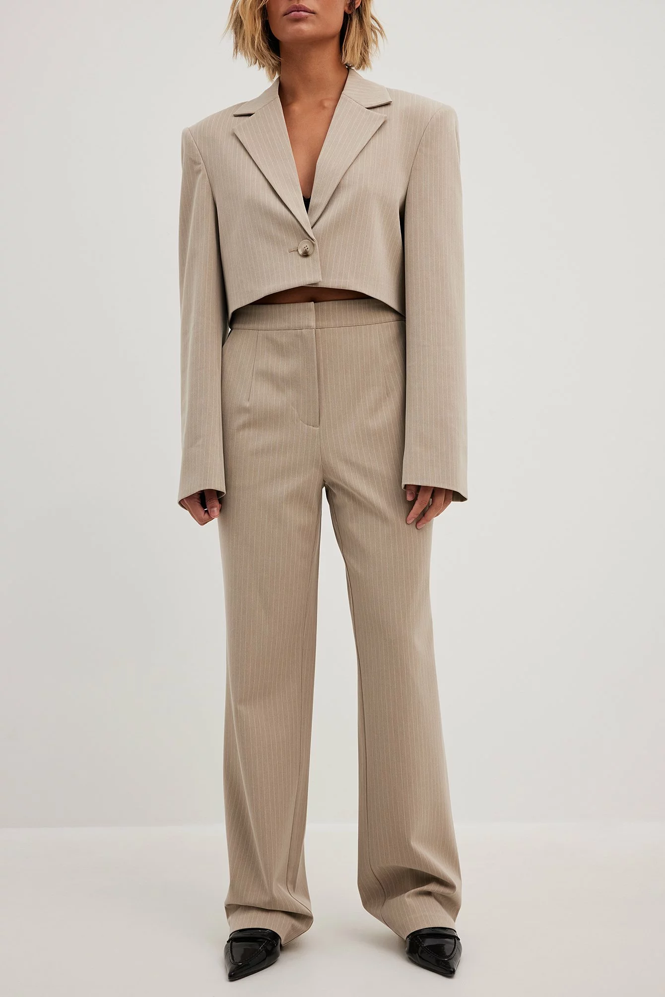 NA-KD Trend High Waist Pinstriped Straight Leg Suit Pants - Image 4