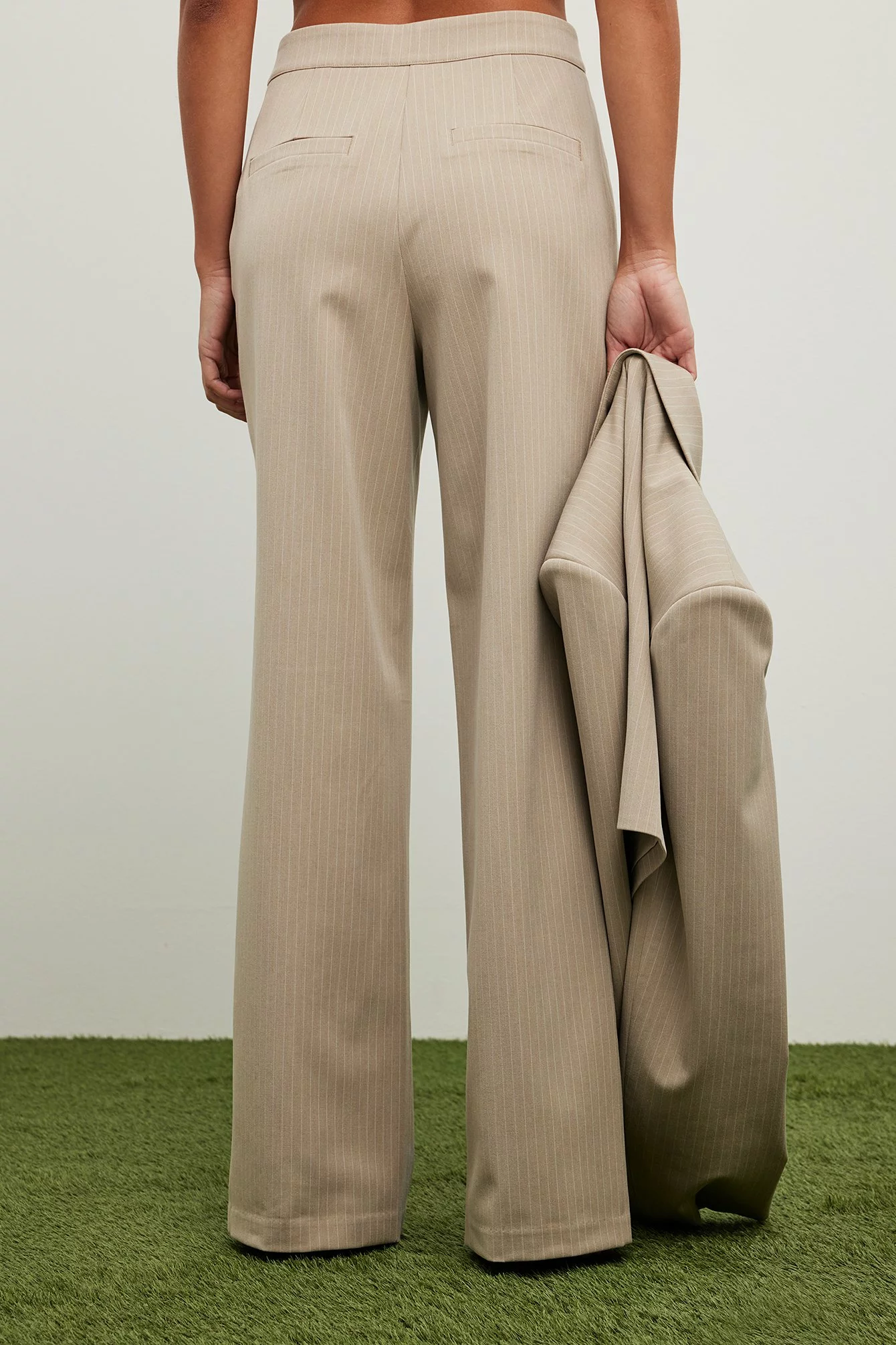 NA-KD Trend High Waist Pinstriped Straight Leg Suit Pants - Image 6