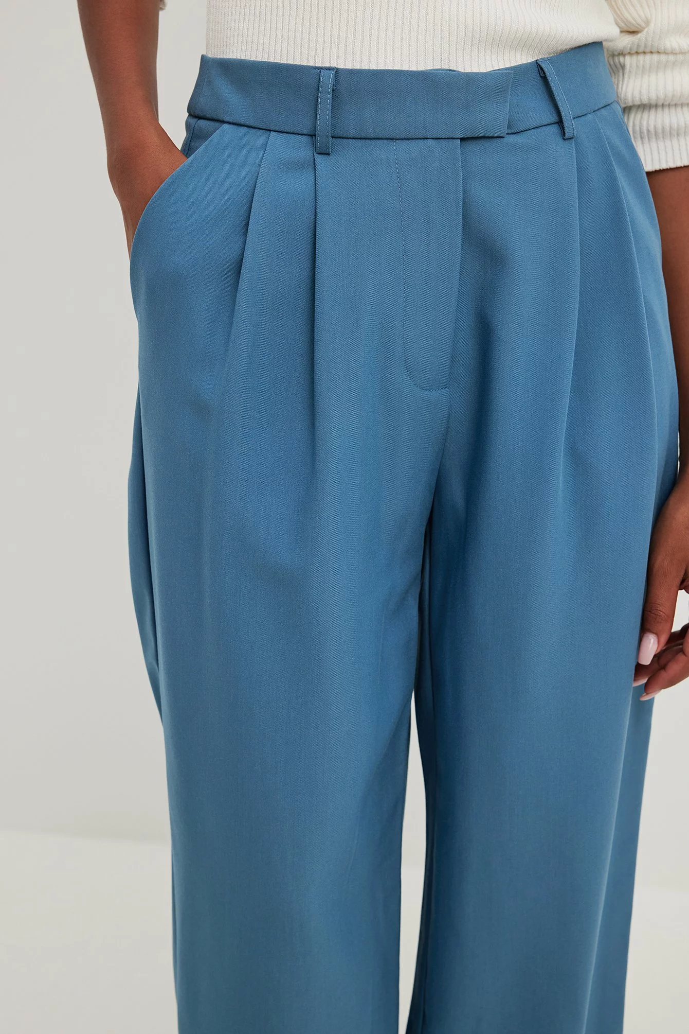 NA-KD Trend High Waist Pleated Wide Leg Pants - Image 19