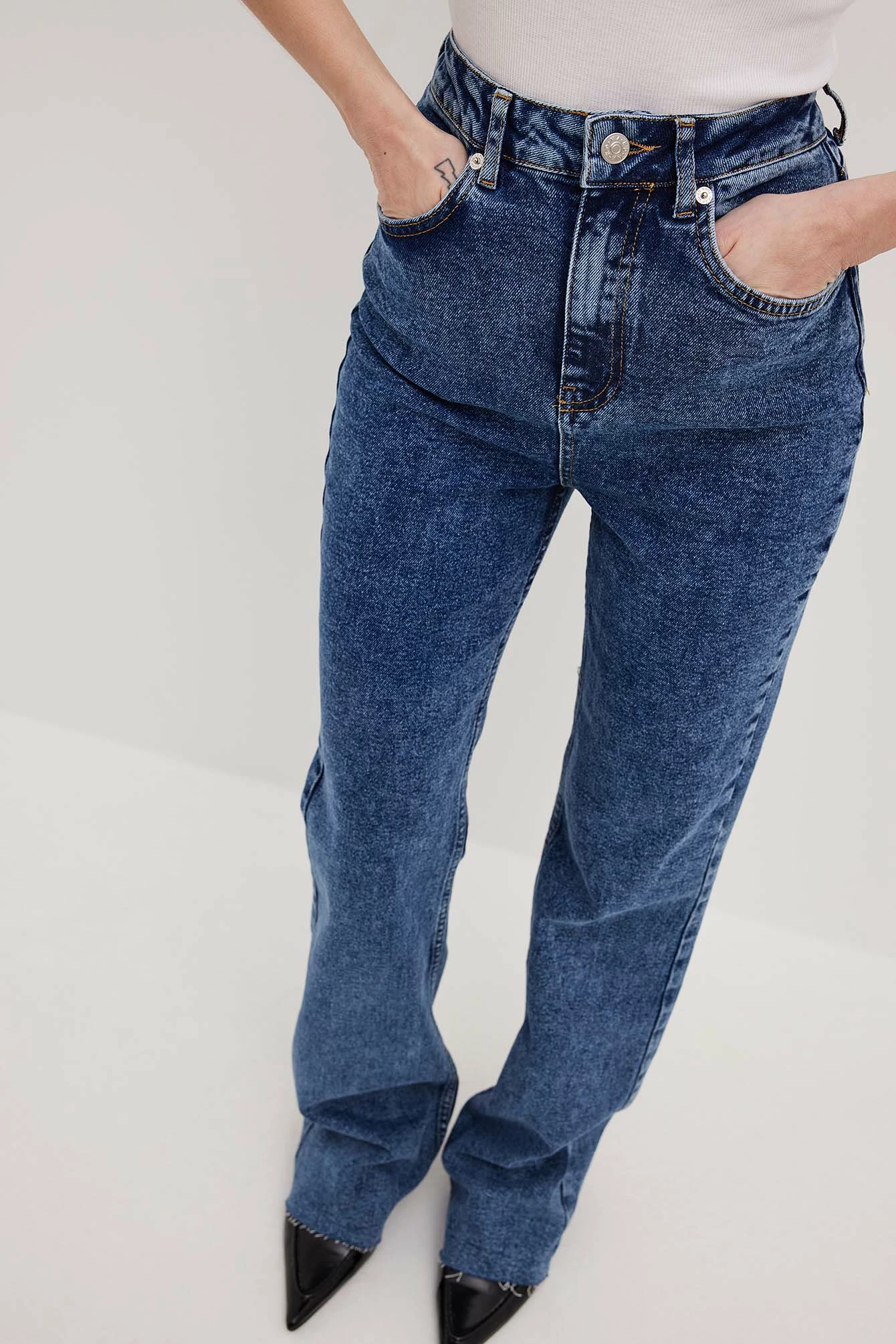 NA-KD Trend Flared High Waist Jeans - Image 10