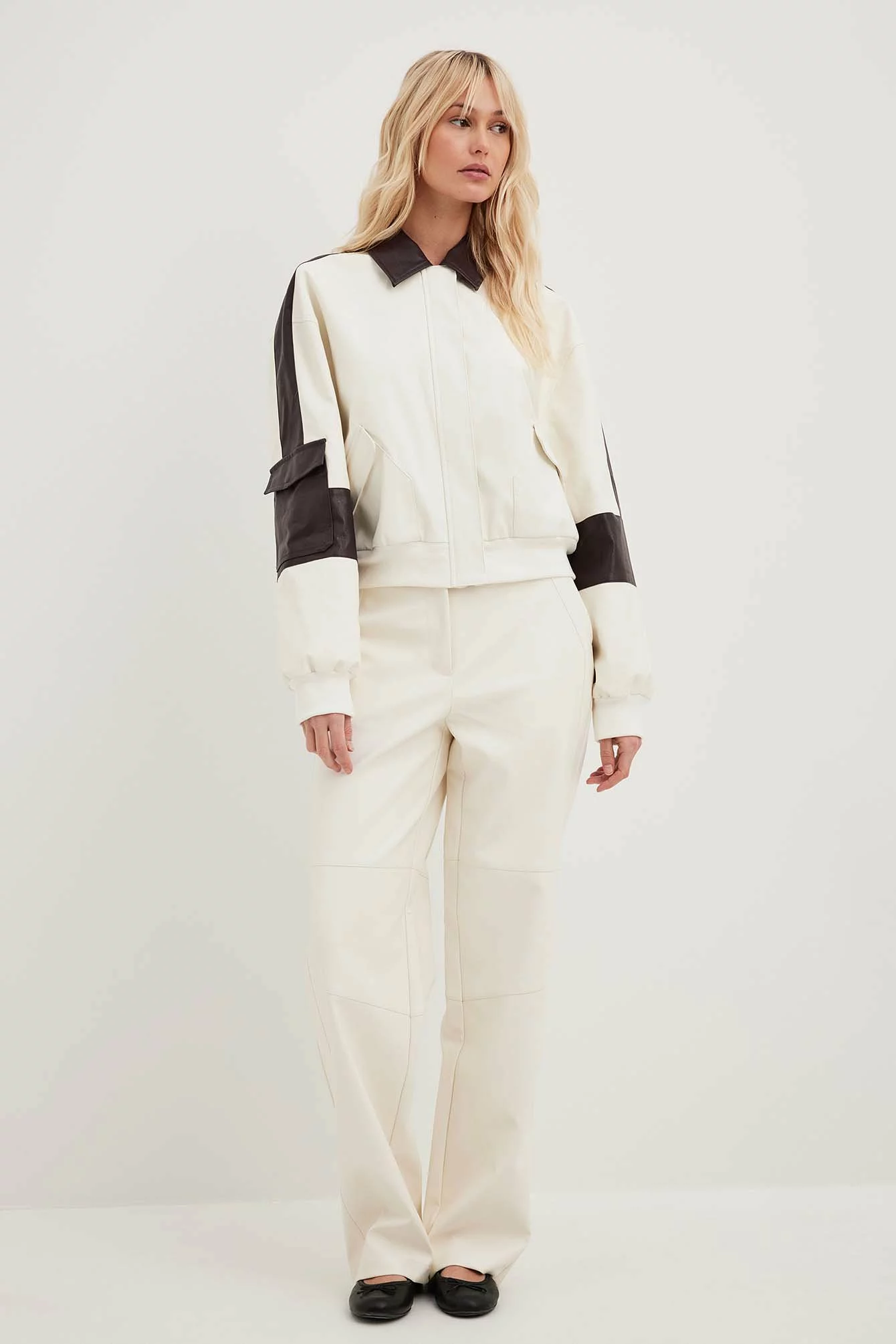 Sofia Coelho X NA-KD High Waisted PU Trousers - Image 8