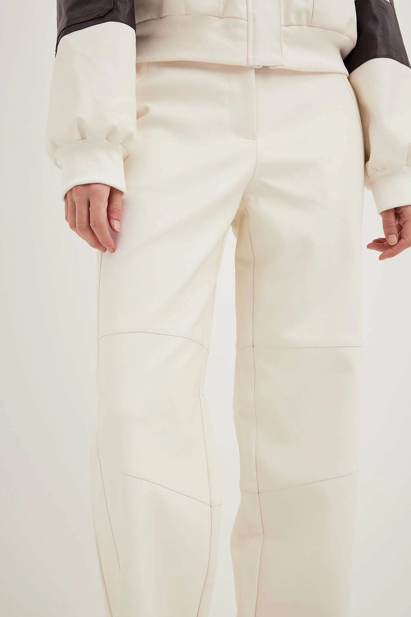 Sofia Coelho X NA-KD High Waisted PU Trousers - Image 9