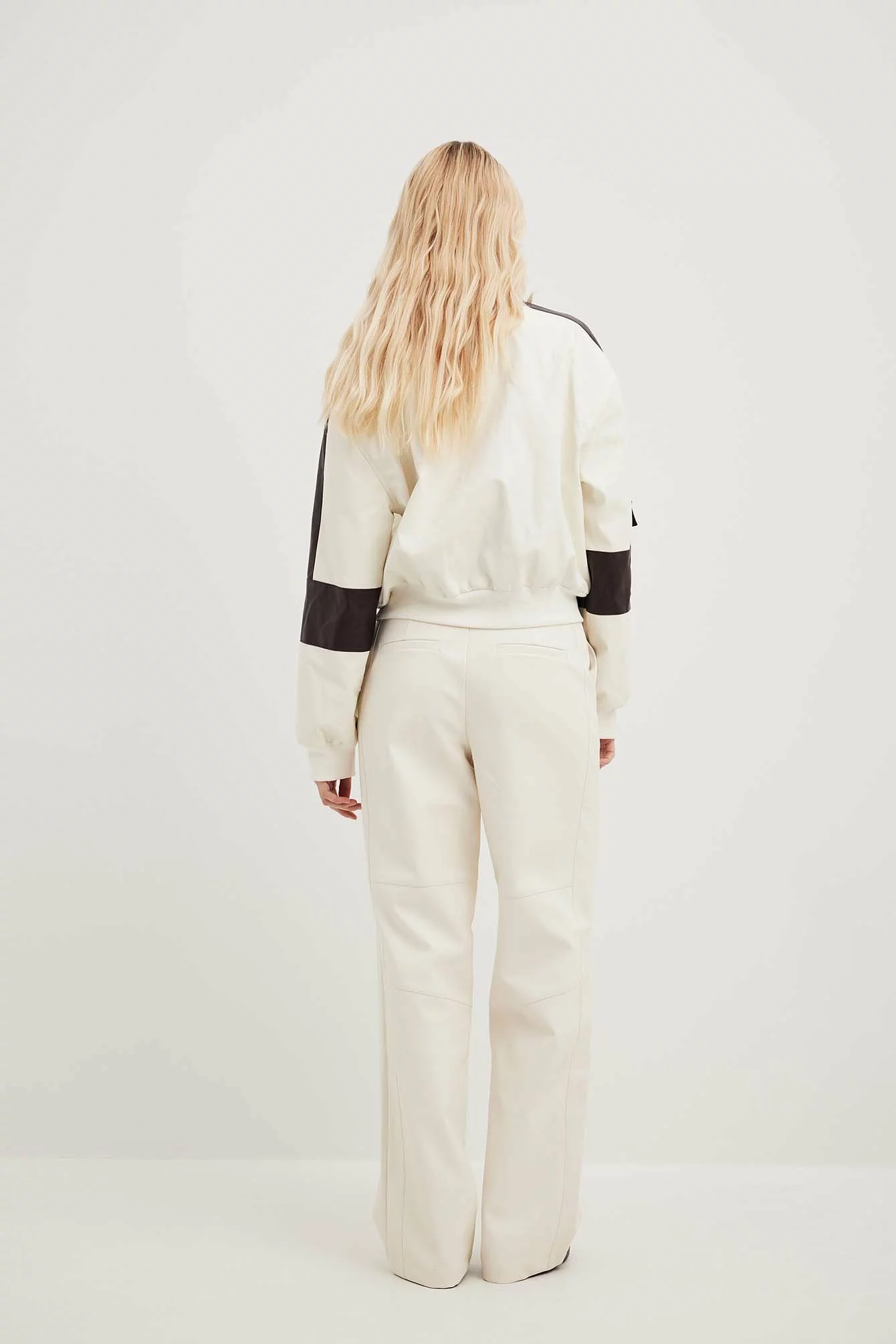 Sofia Coelho X NA-KD High Waisted PU Trousers - Image 7