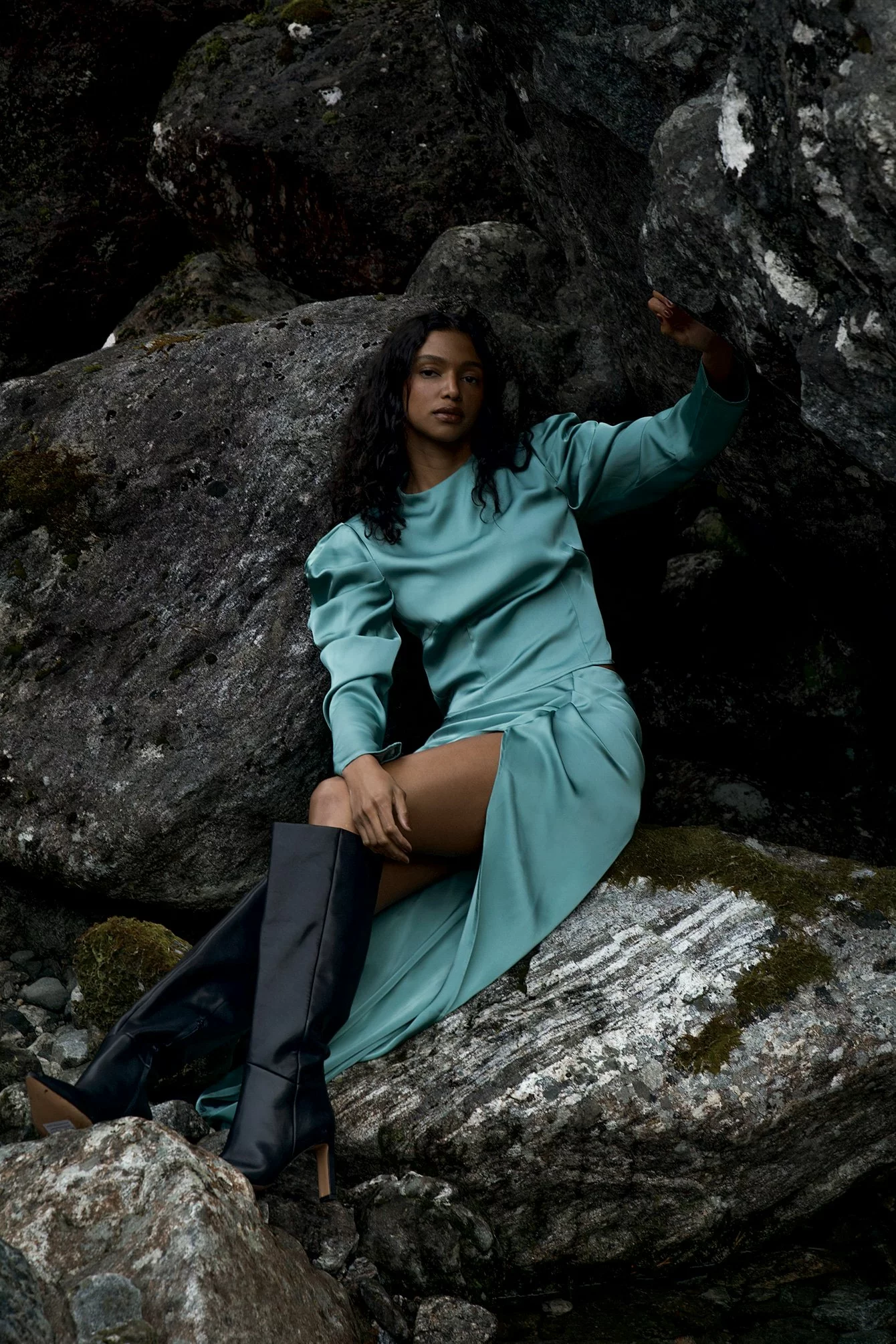 NA-KD Party Long Sleeve High Neck Satin Blouse - Image 10