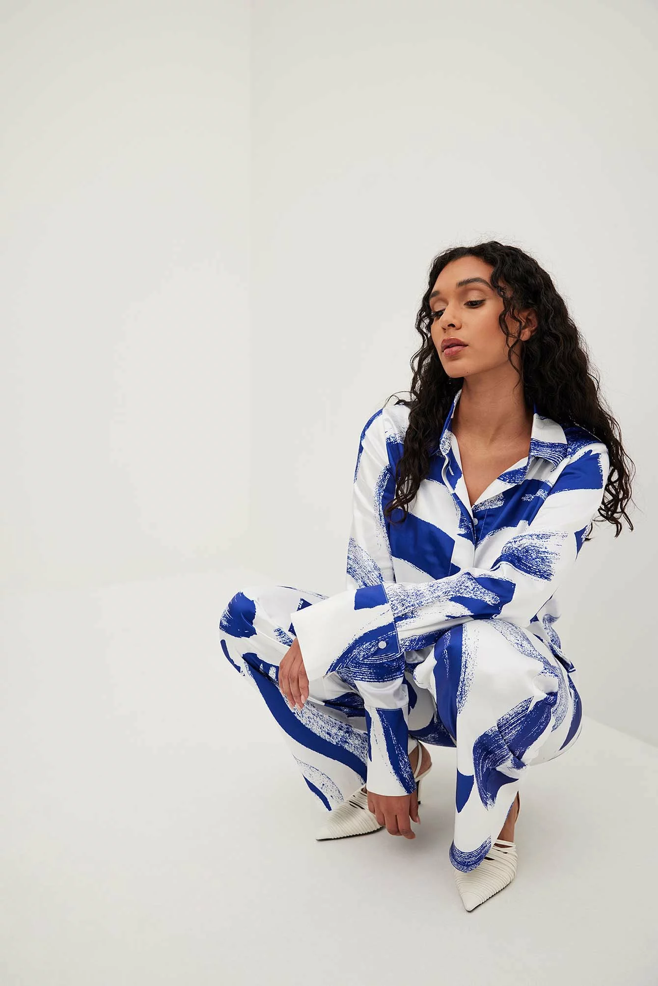 NA-KD Trend Long Sleeve Satin Shirt - Image 4