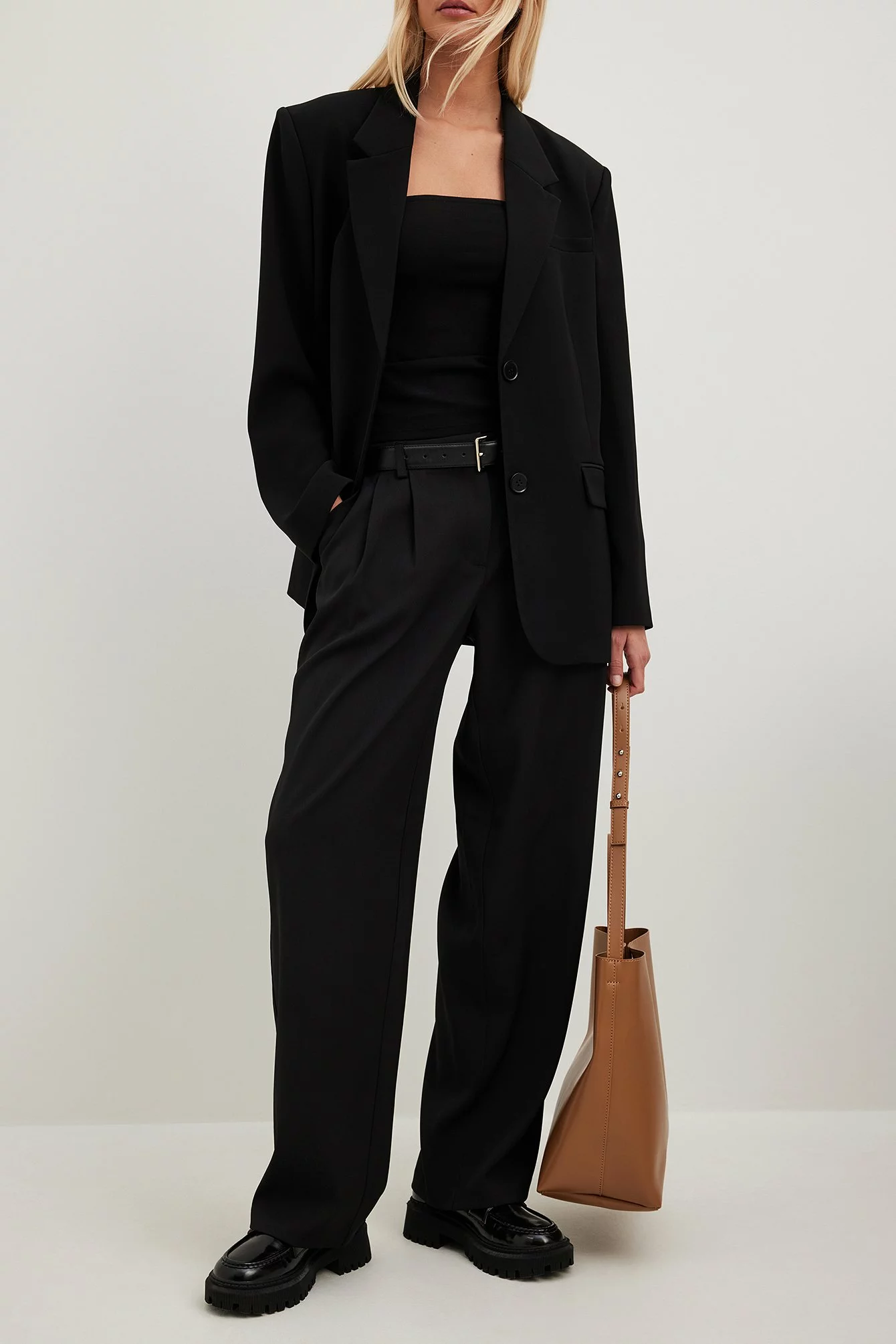 NA-KD Trend Low Waist Pleated Suit Pants - Image 13