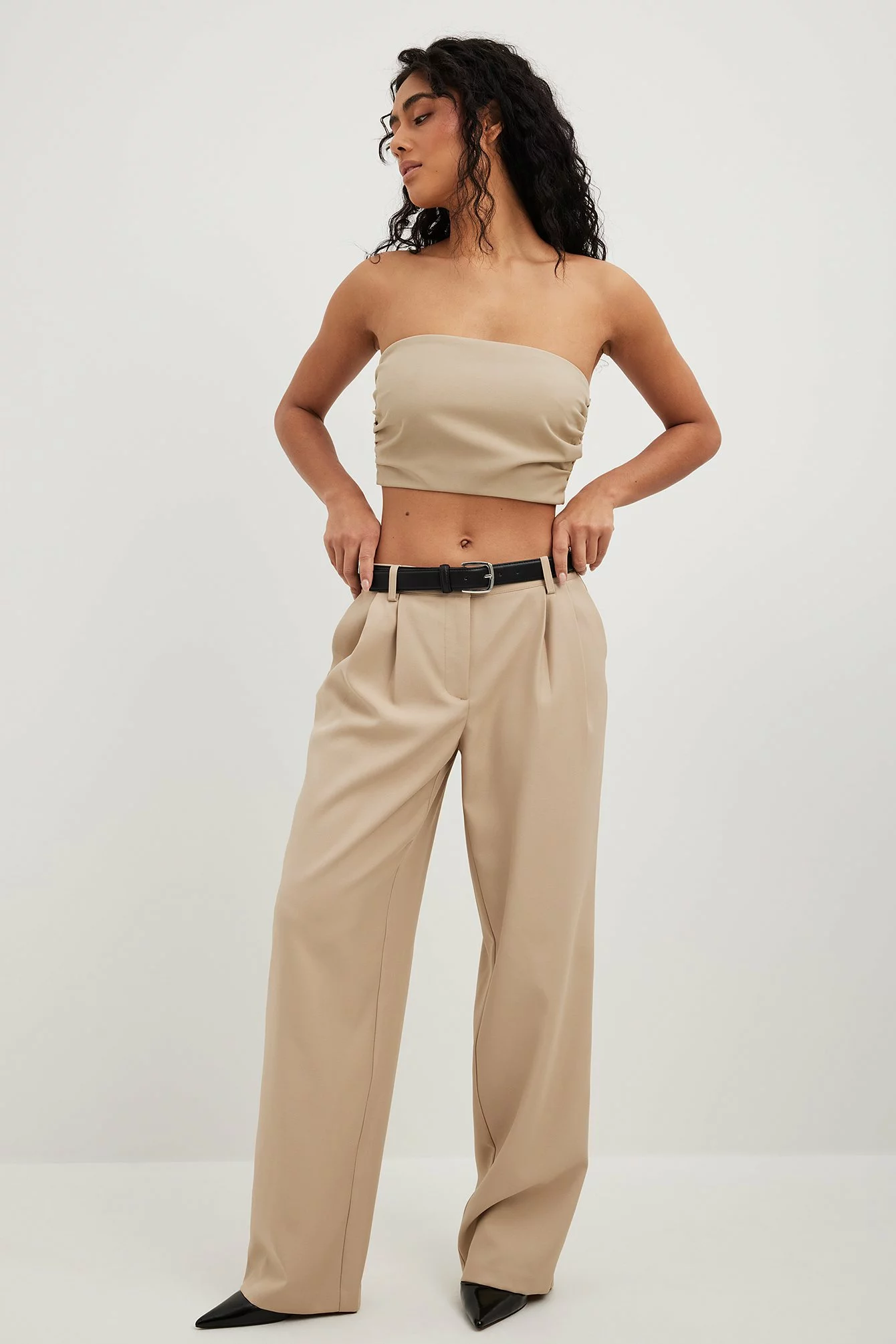 NA-KD Trend Low Waist Pleated Suit Pants - Image 9