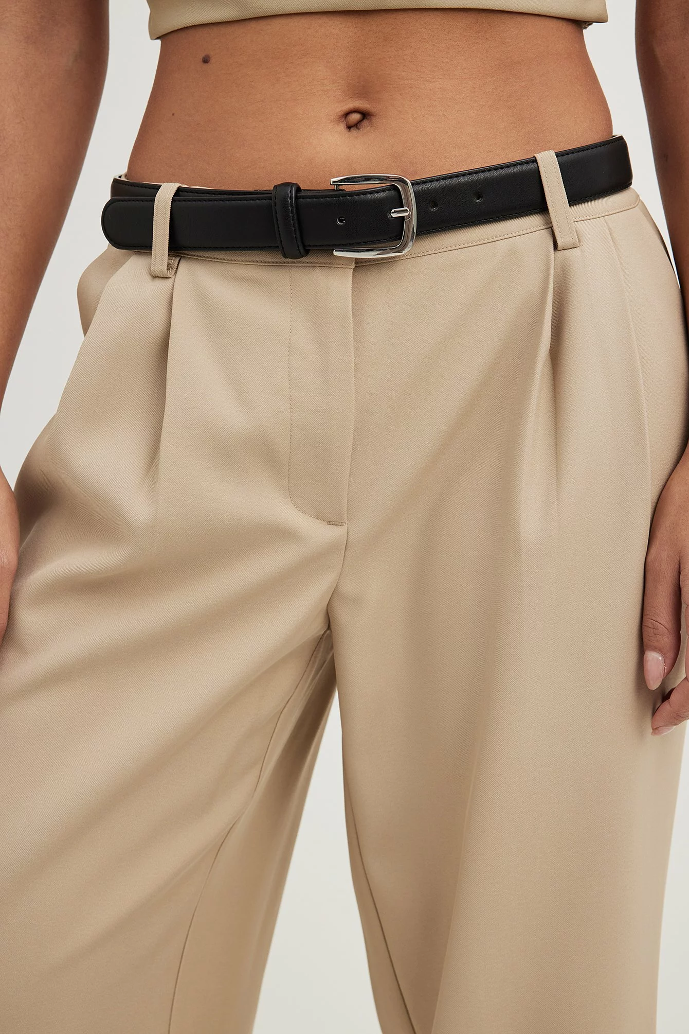 NA-KD Trend Low Waist Pleated Suit Pants - Image 11