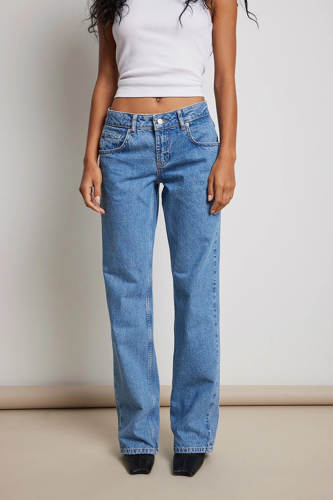 NA-KD Trend Low Waist Straight Denim - Image 5