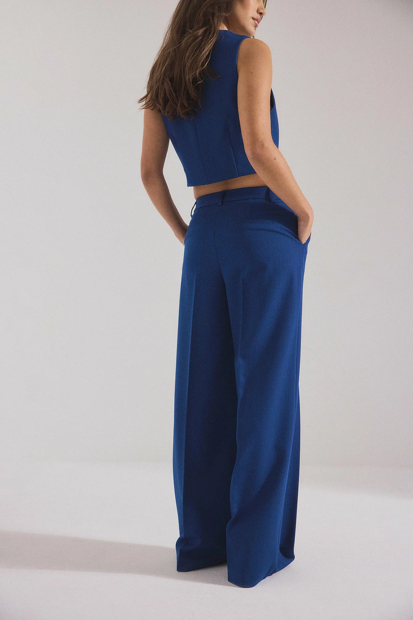 Mimi A.R X NA-KD Mid Waist Oversized Suit Trousers - Image 3