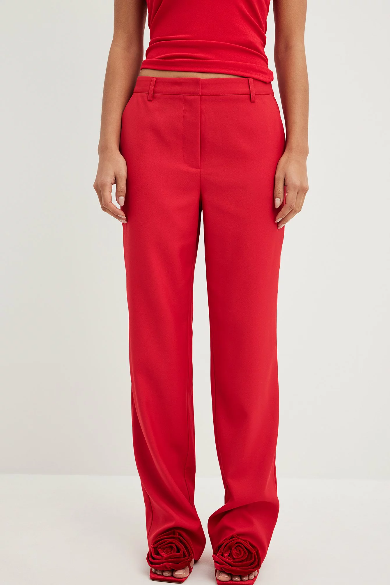 NA-KD Trend Mid Waist Regular Suit Pants - Image 7