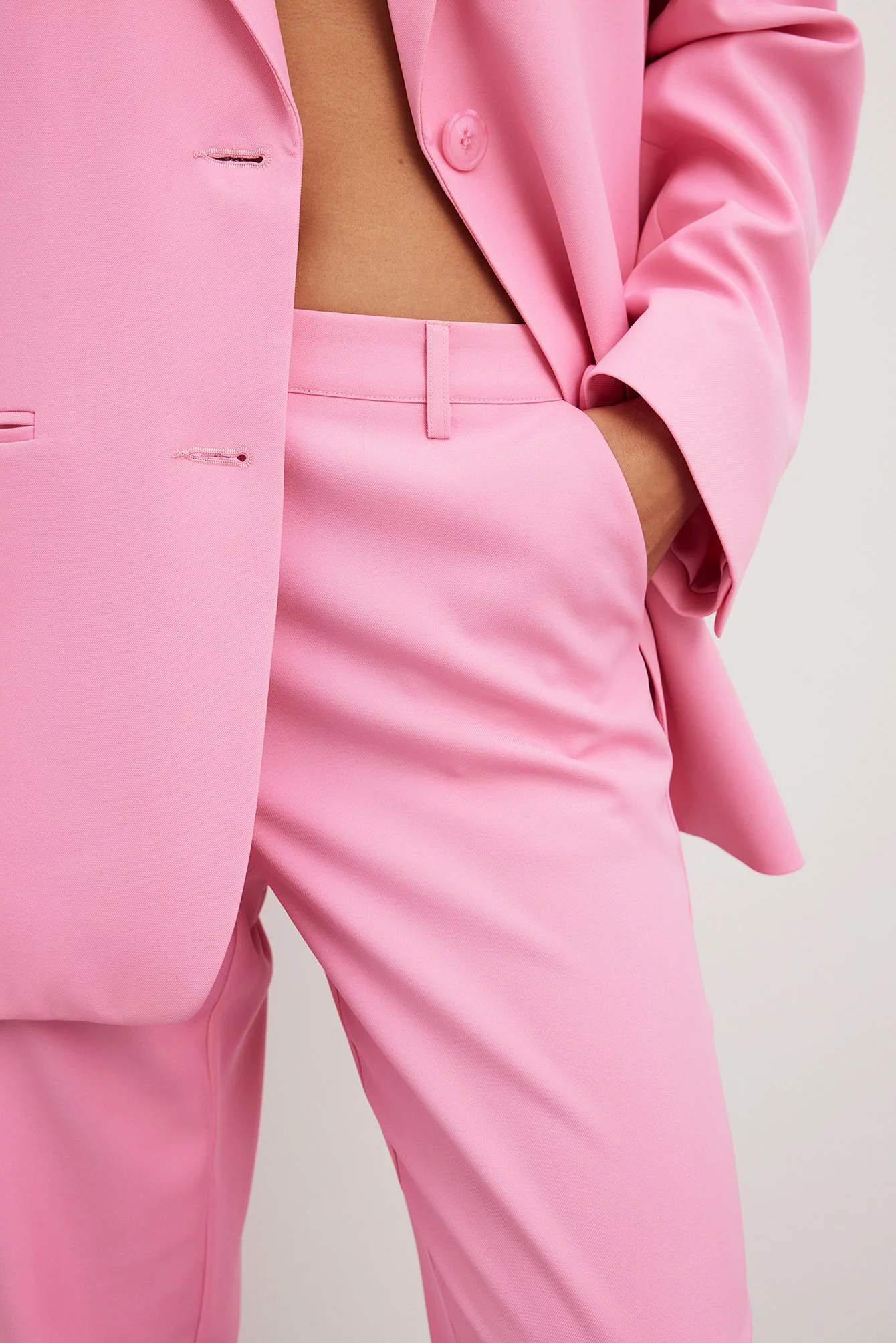 NA-KD Trend Mid Waist Regular Suit Pants - Image 13