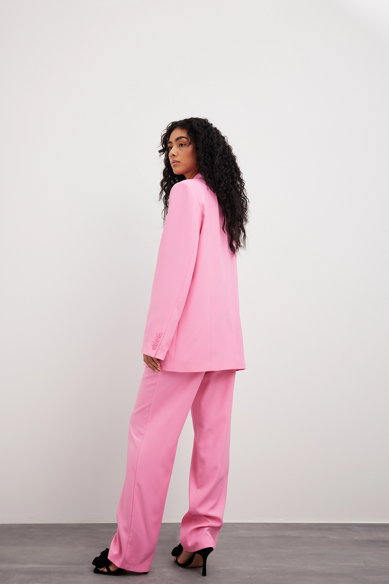 NA-KD Trend Mid Waist Regular Suit Pants - Image 11