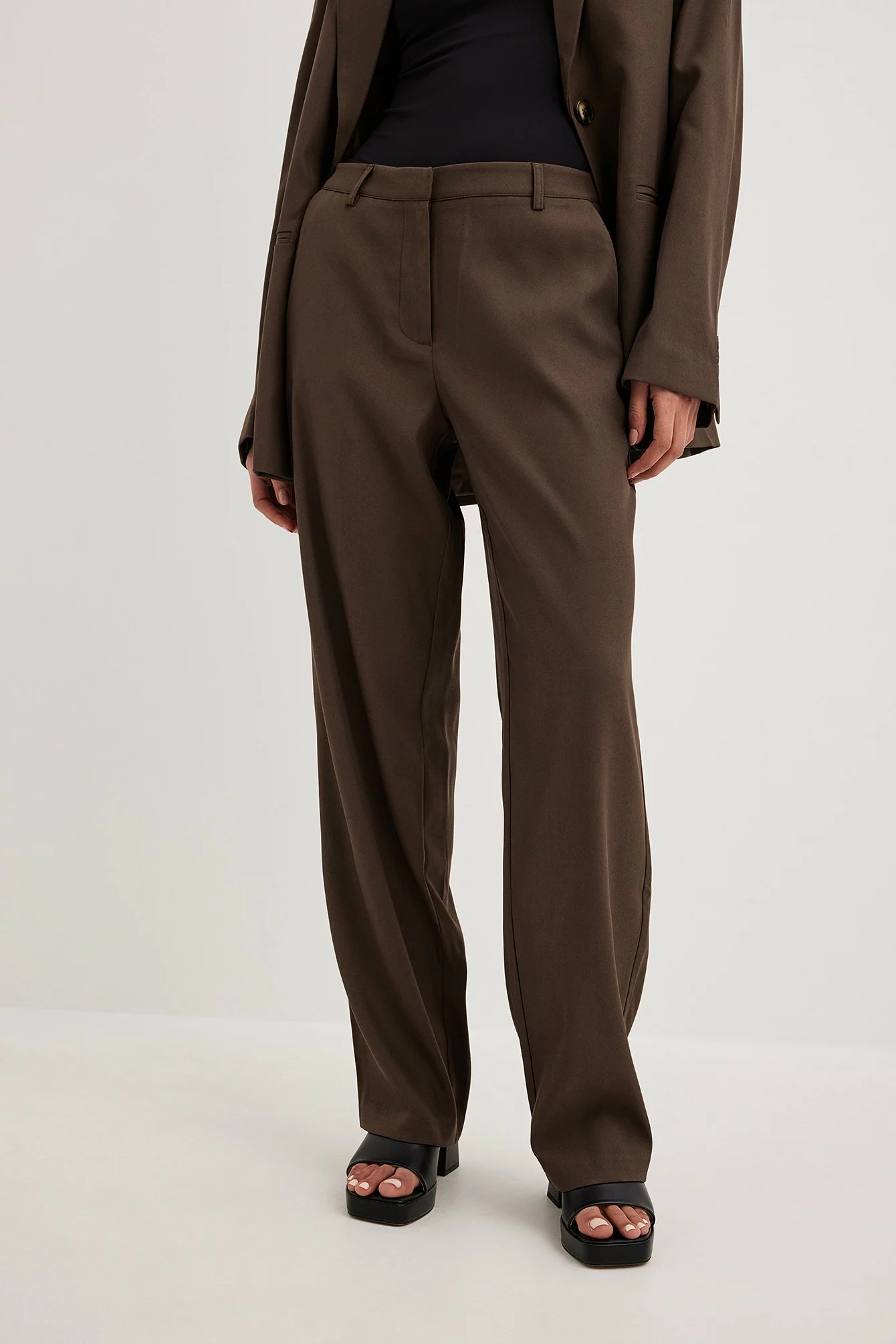 NA-KD Trend Mid Waist Regular Suit Pants - Image 3