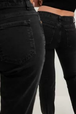 NA-KD Slim Mid Waist Jeans