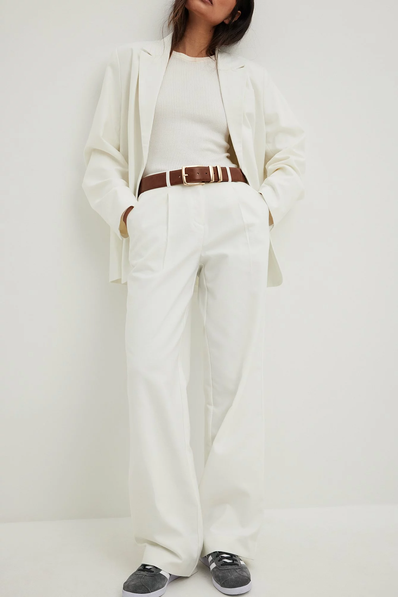 Sanna Jörnvik X NA-KD Mid Waist Suit Trousers - Image 4