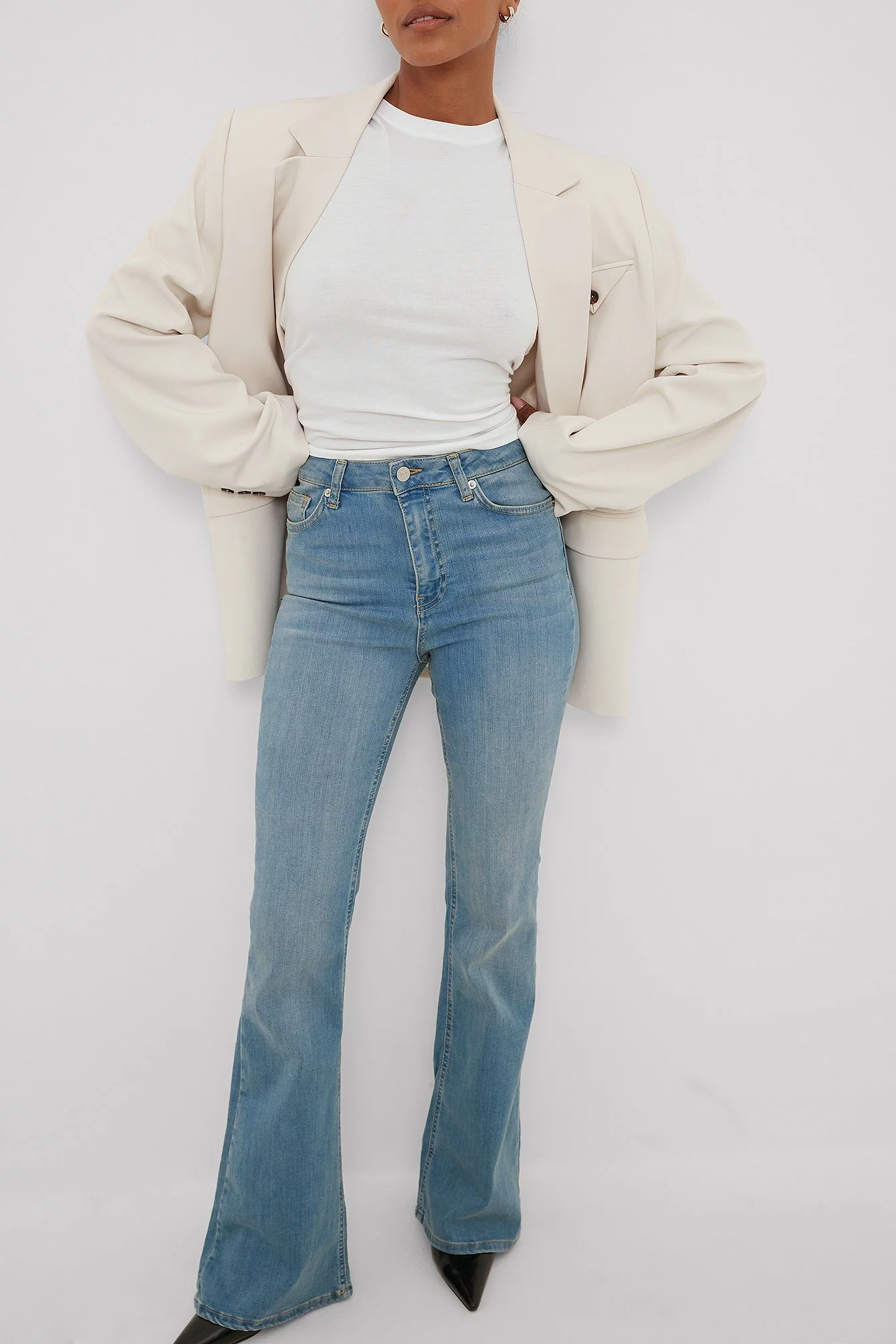 NA-KD Flared High Waist Stretch Jeans - Image 12