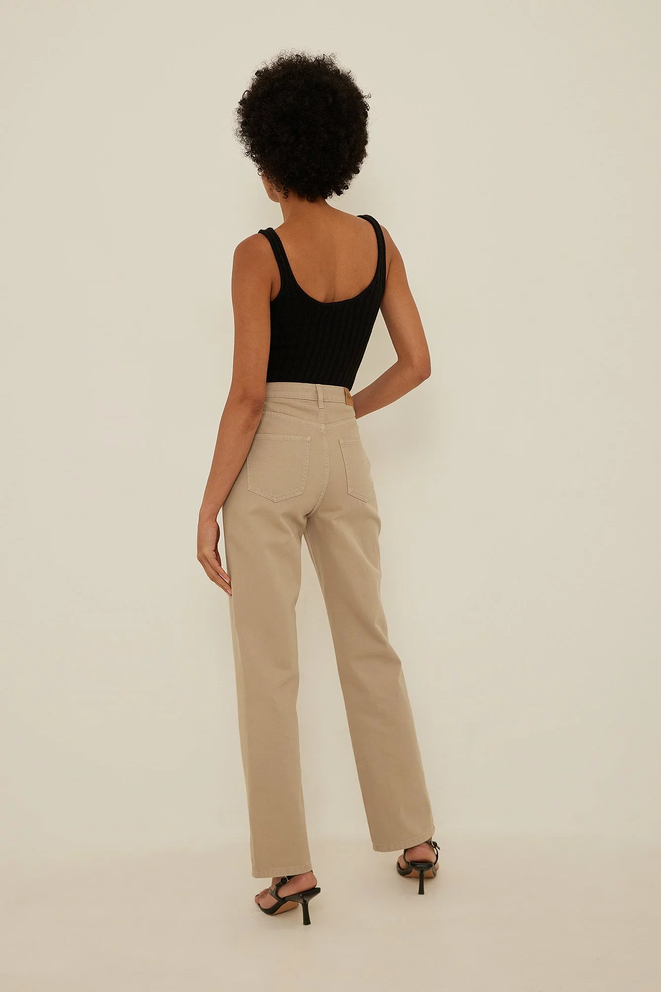 NA-KD Trend Straight Tall Denim - Image 6