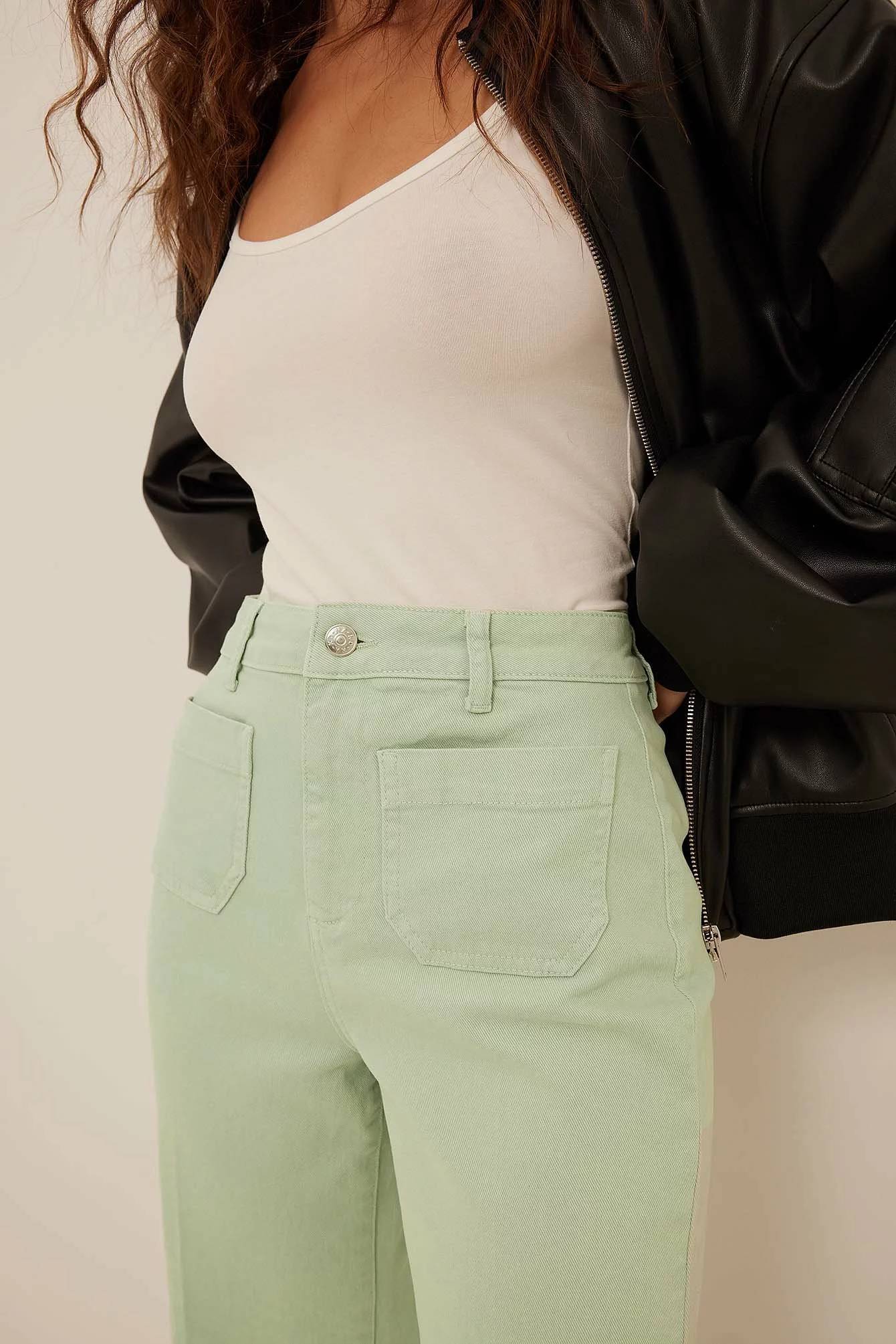 NA-KD Trend 70´s Front Pocket Wide Leg Jeans - Image 12