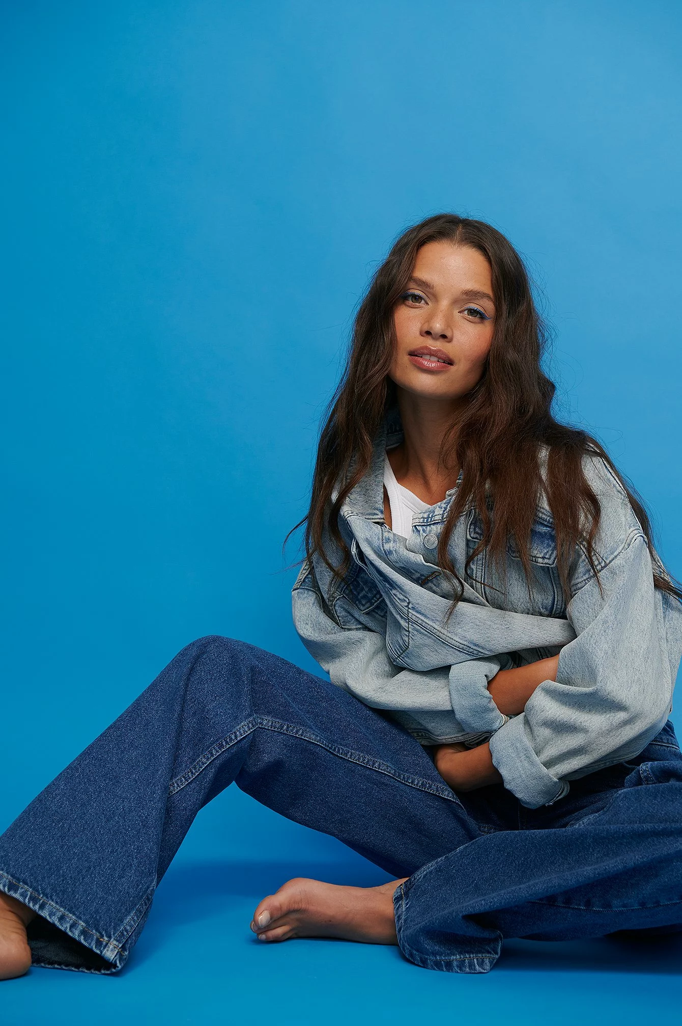 NA-KD Trend Asymmetric Closure Wide Leg Jeans - Image 5