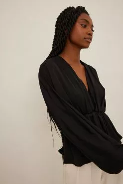 NA-KD Balloon Sleeve Flowy Blouse