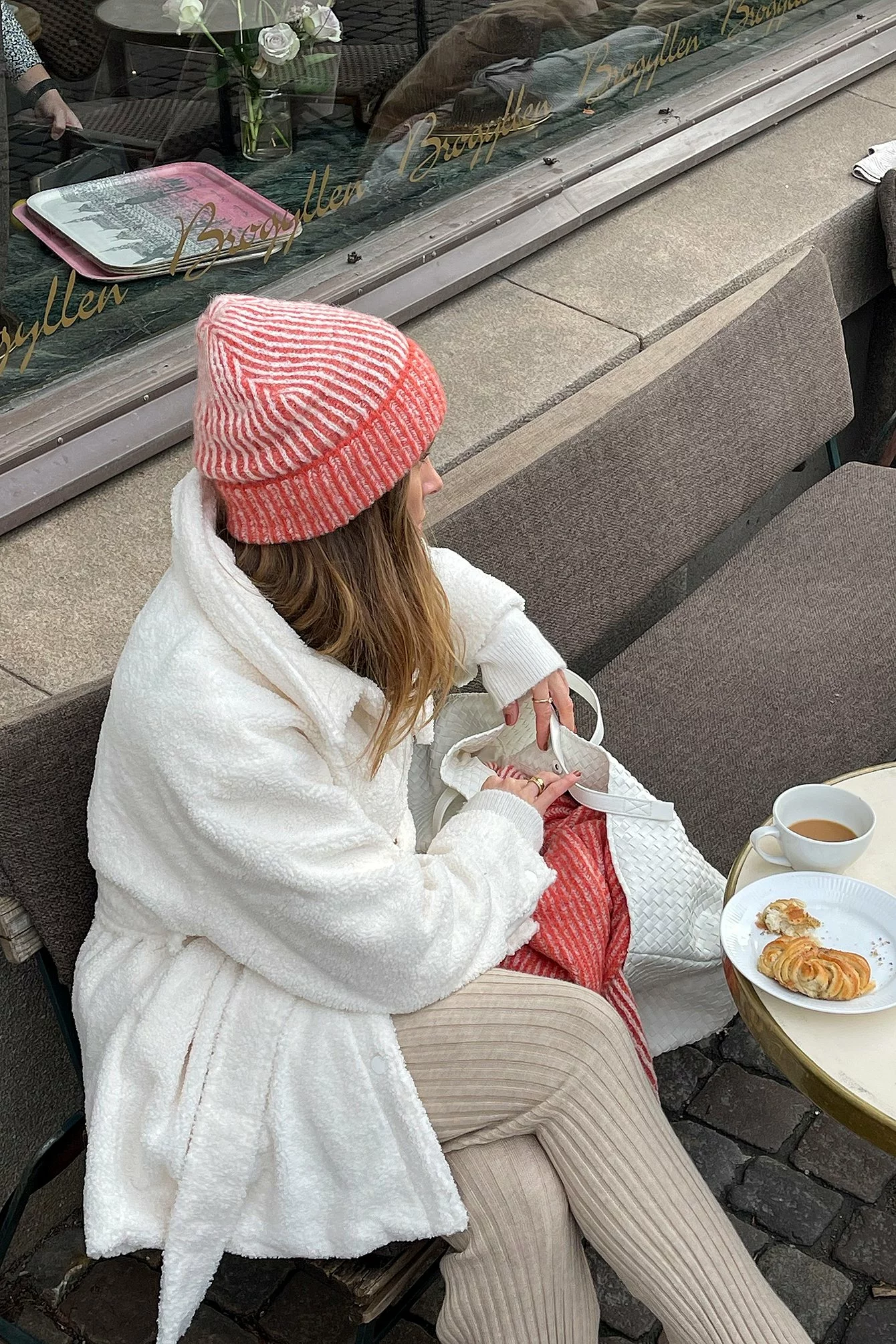 NA-KD Belted Teddy Jacket - Image 5