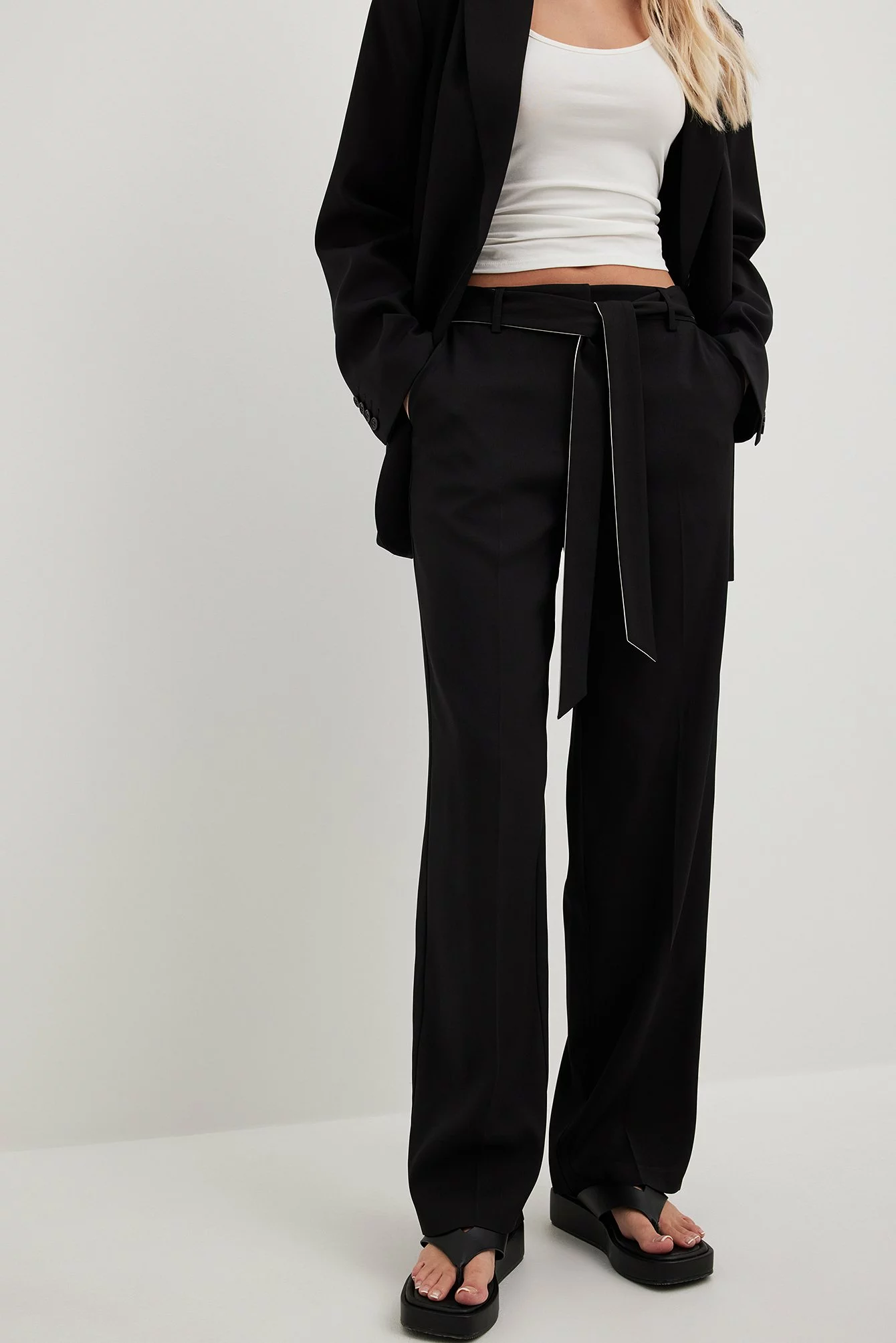 Jessica Haller X NA-KD Belted Suit Trousers