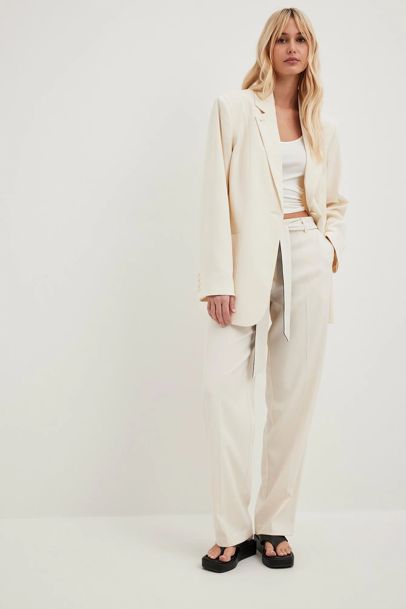 Jessica Haller X NA-KD Belted Suit Trousers - Image 8