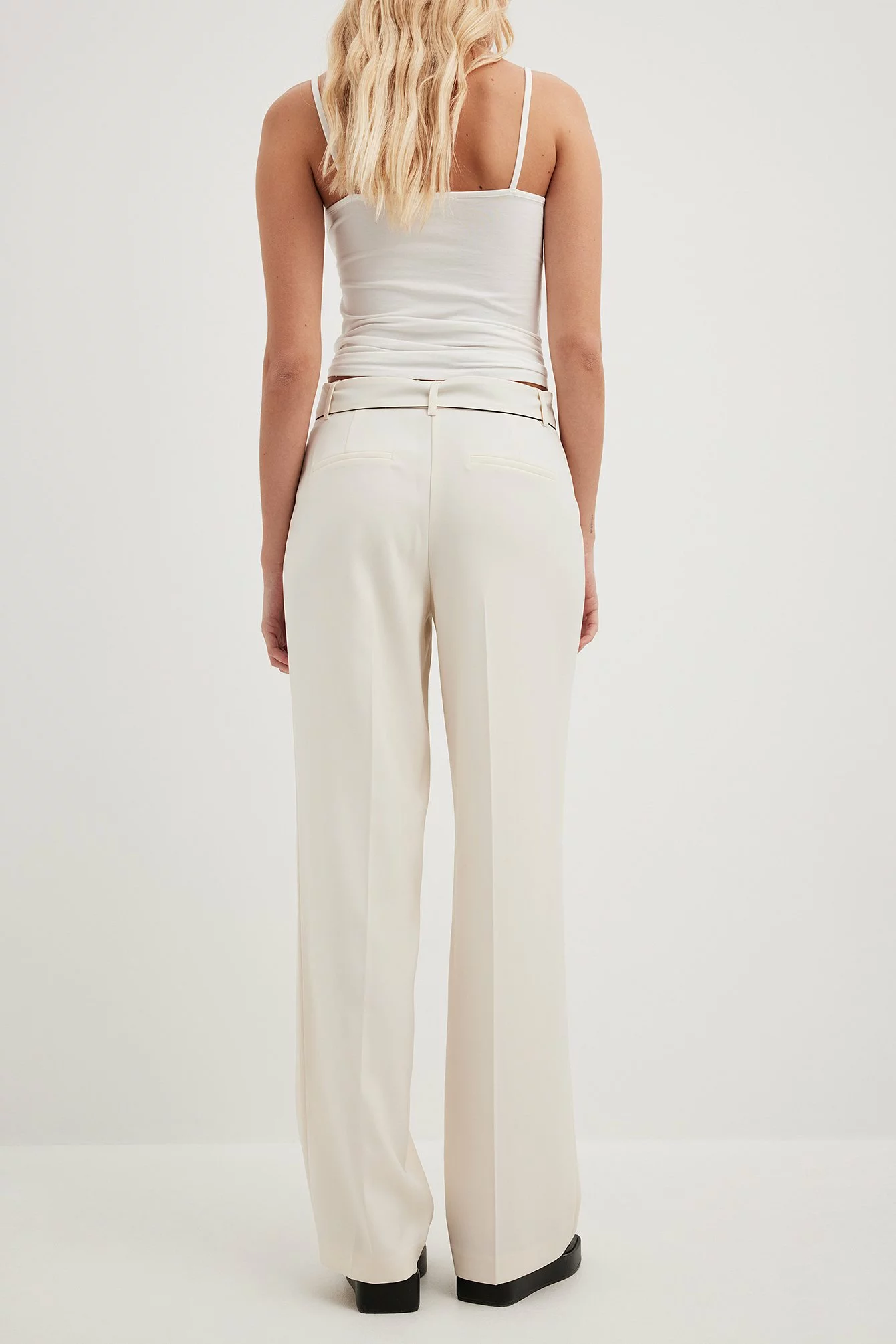 Jessica Haller X NA-KD Belted Suit Trousers - Image 6
