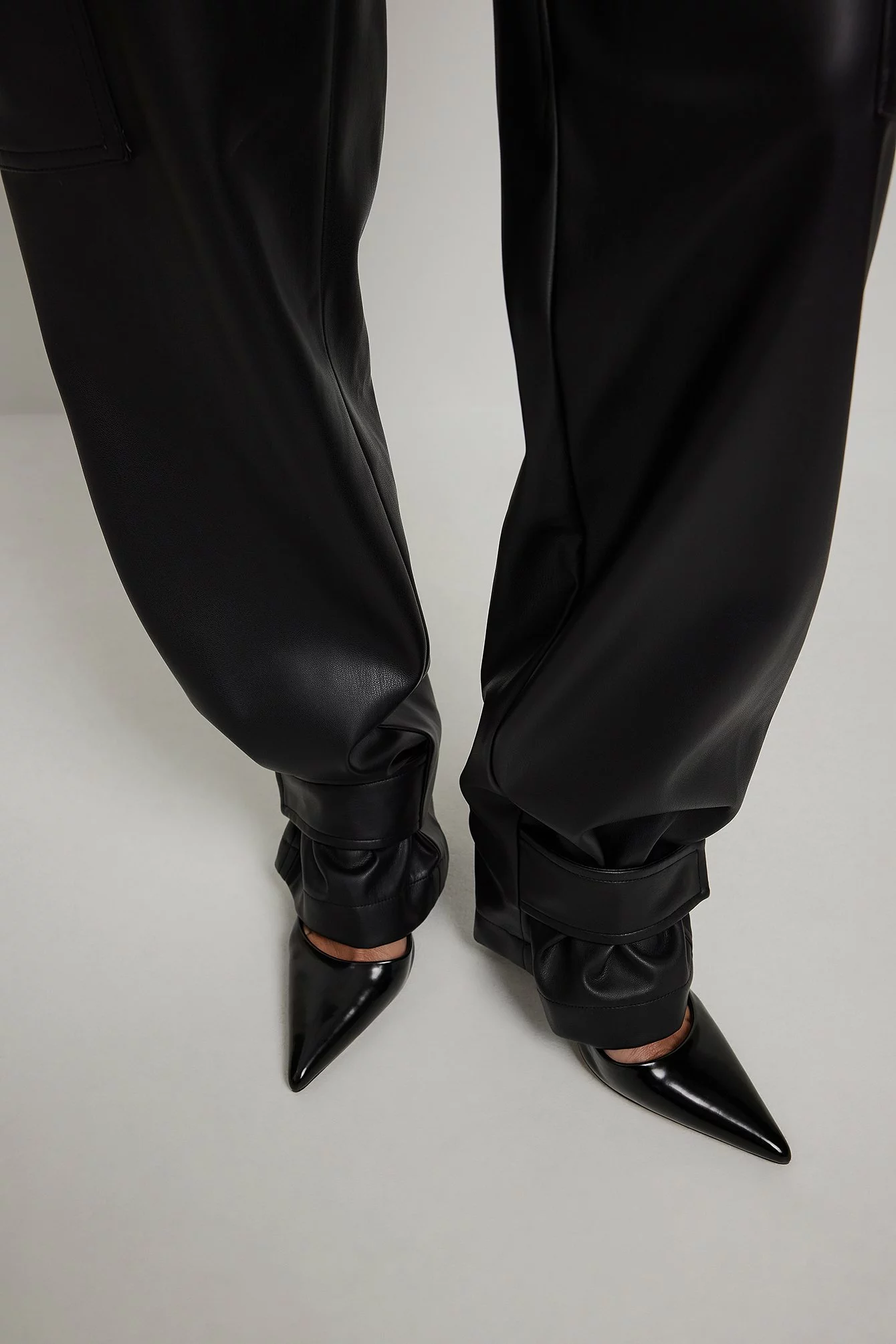 NA-KD Trend Button Detailed Cargo Pants
