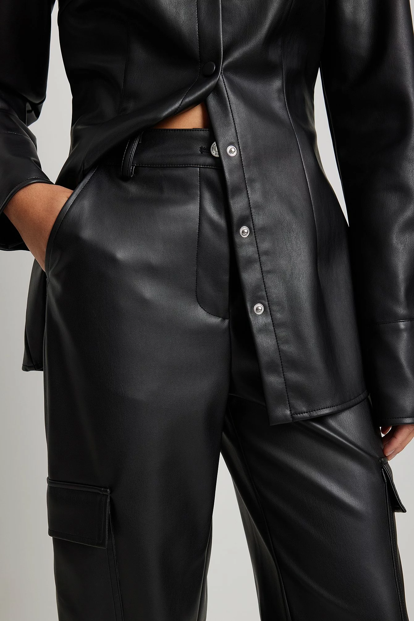 NA-KD Trend Button Detailed Cargo Pants - Image 6