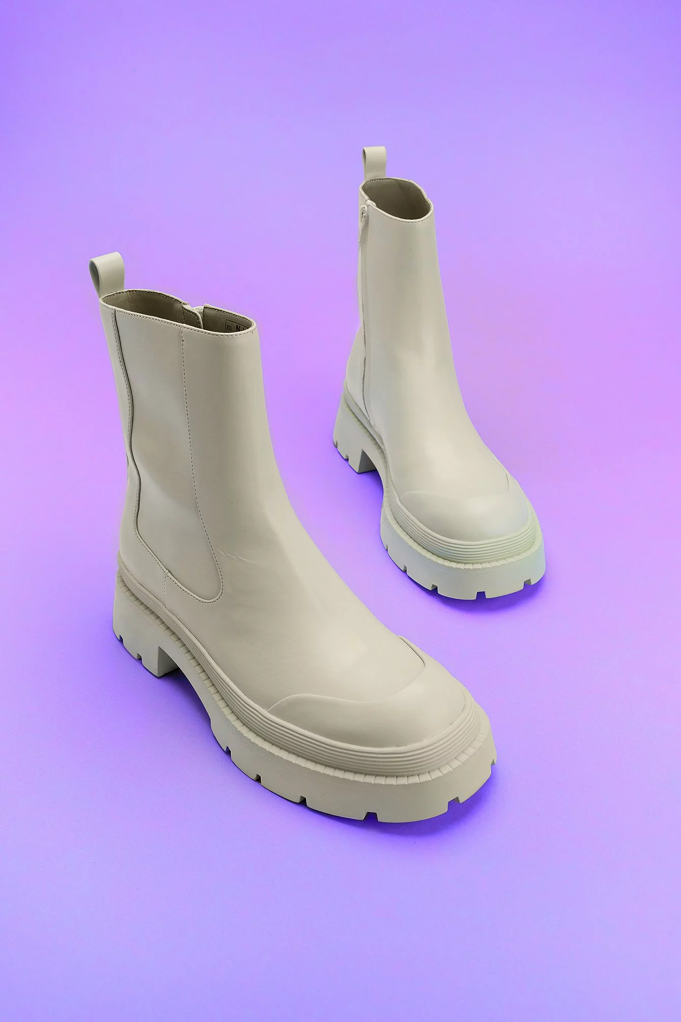 NA-KD Shoes Cap Detailed Ankle Boots - Image 3